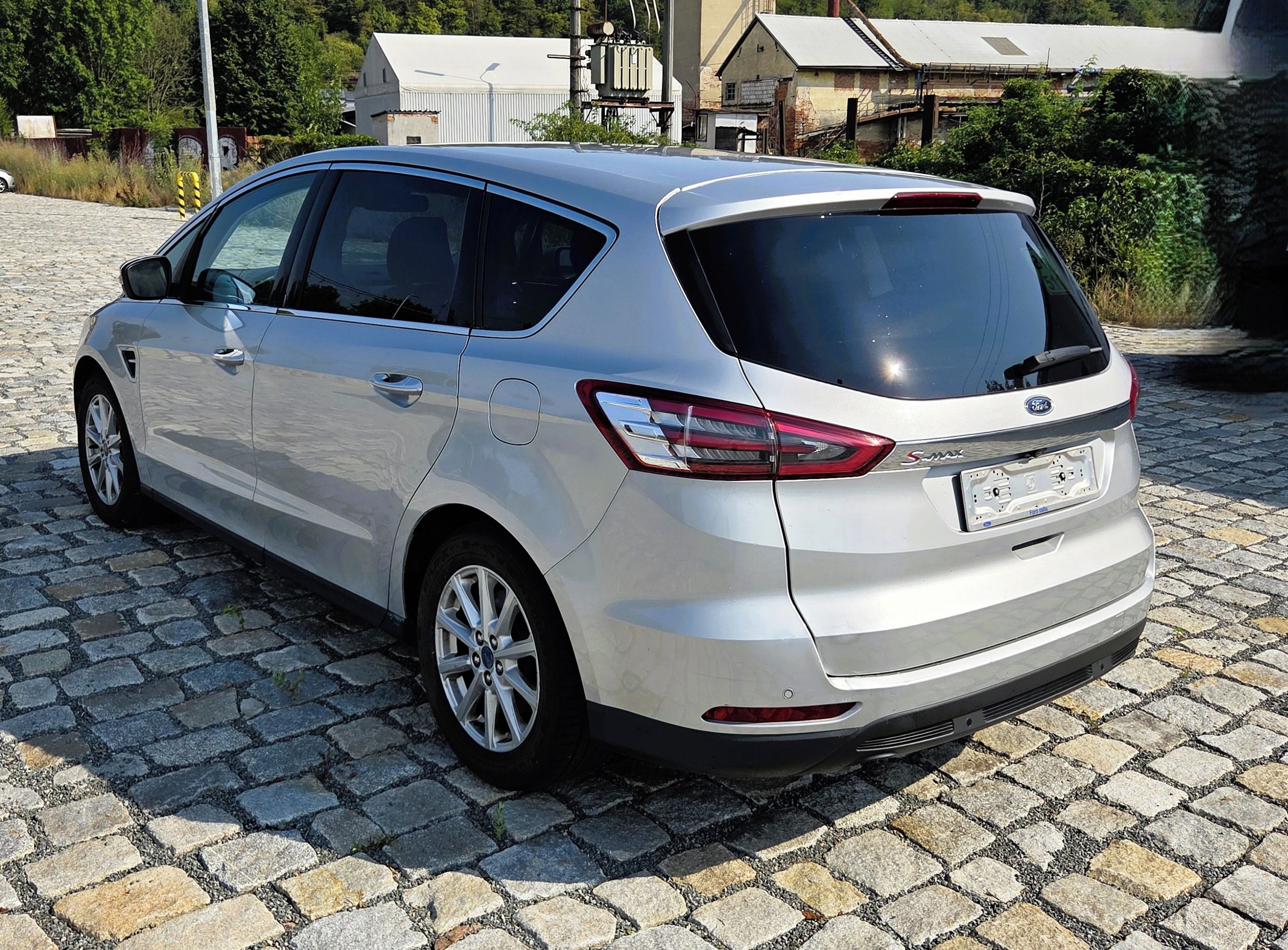 Ford S-MAX, 2.0 TDCi Titanium,Dynamic LED - fotka 4