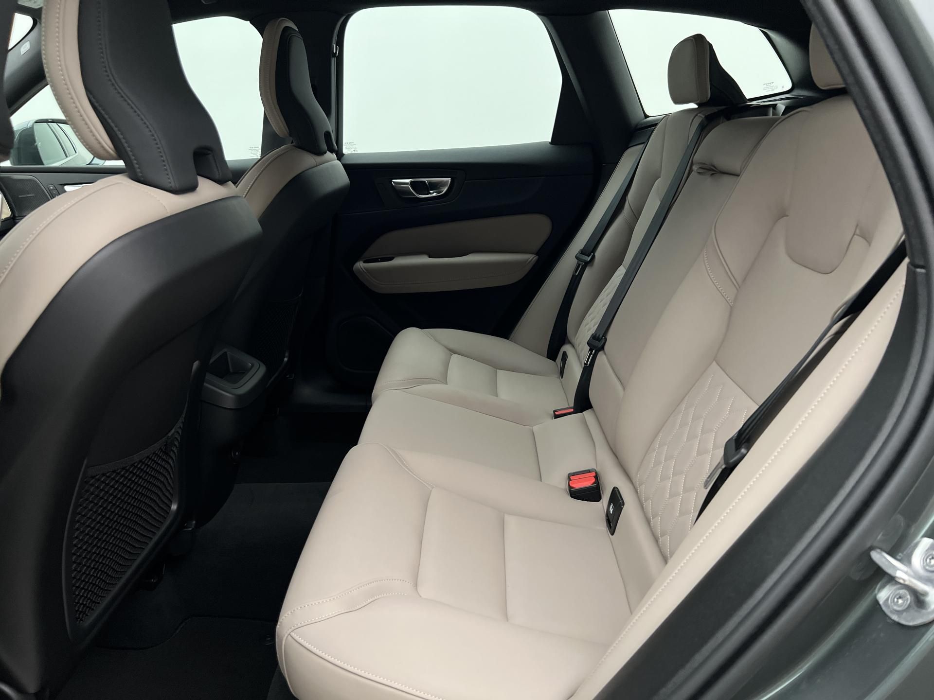 Volvo XC60, B5 AWD BRIGHT PLUS CZ 1. maj. - fotka 6