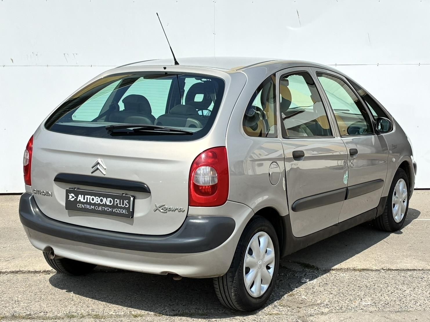 Citroën Xsara Picasso, 1.6 i 100k - fotka 2