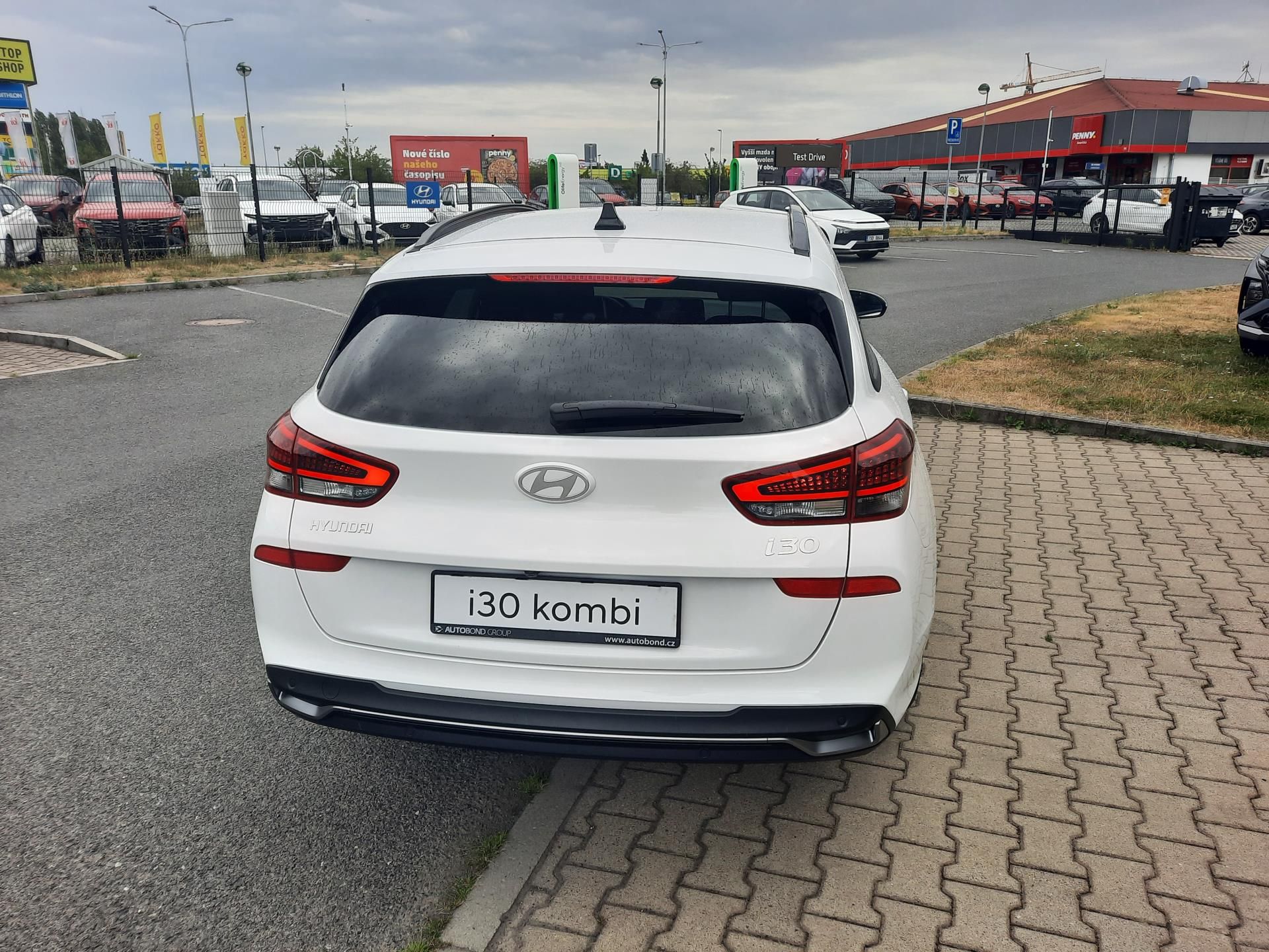 Hyundai i30, 1.0 T-GDi 115k GO Czech! - fotka 6
