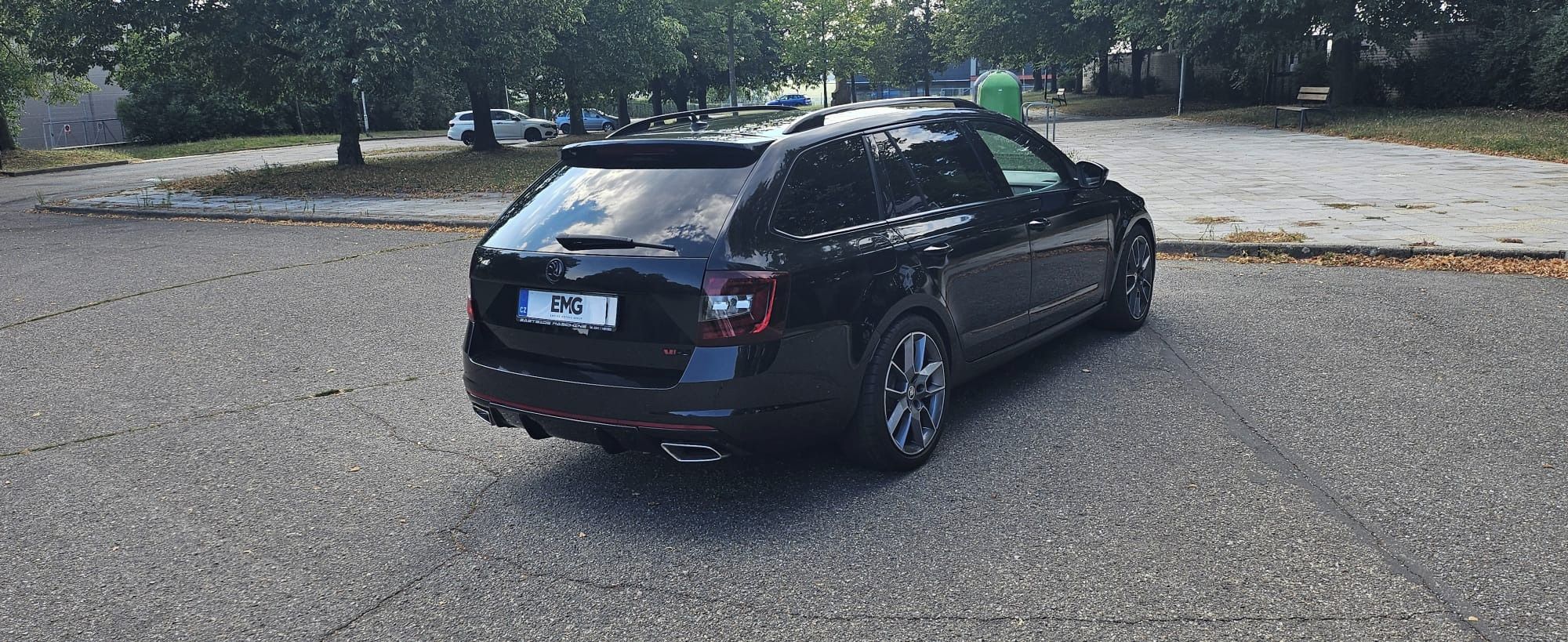 Škoda Octavia, Škoda Octavia RS Combi 2.0 TDI - fotka 4