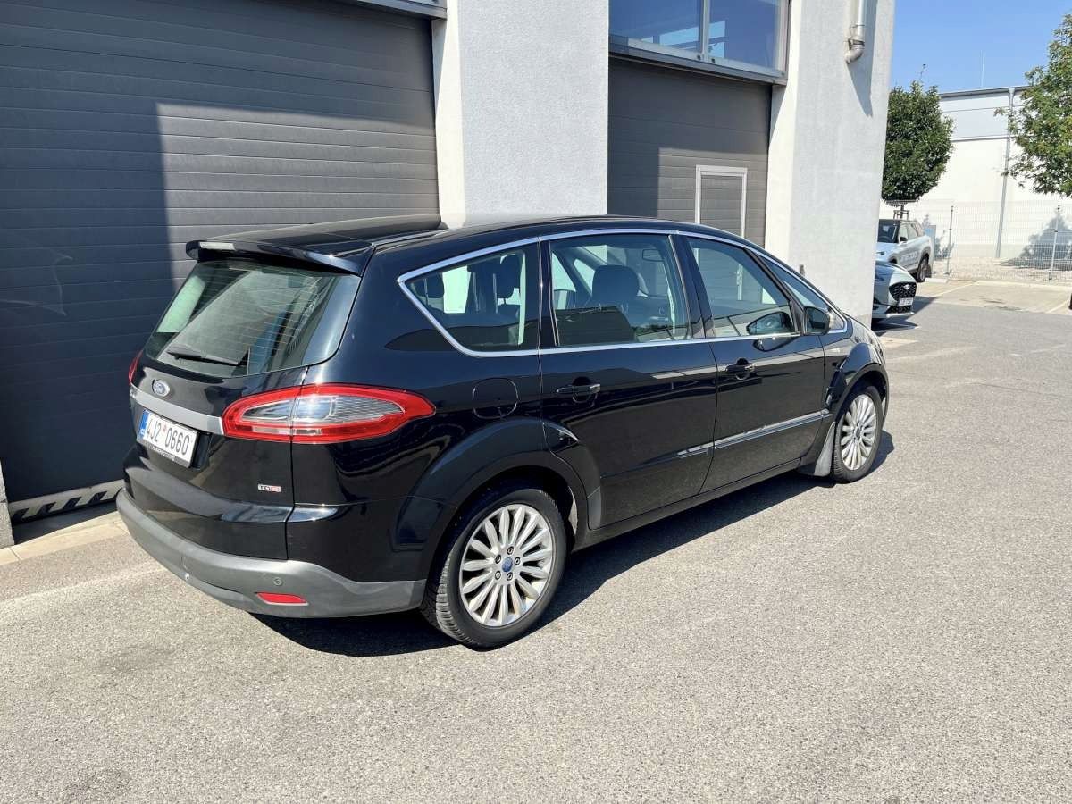 Ford S-MAX, Titanium, 2.0 TDCi 103 kW, ČR - fotka 6