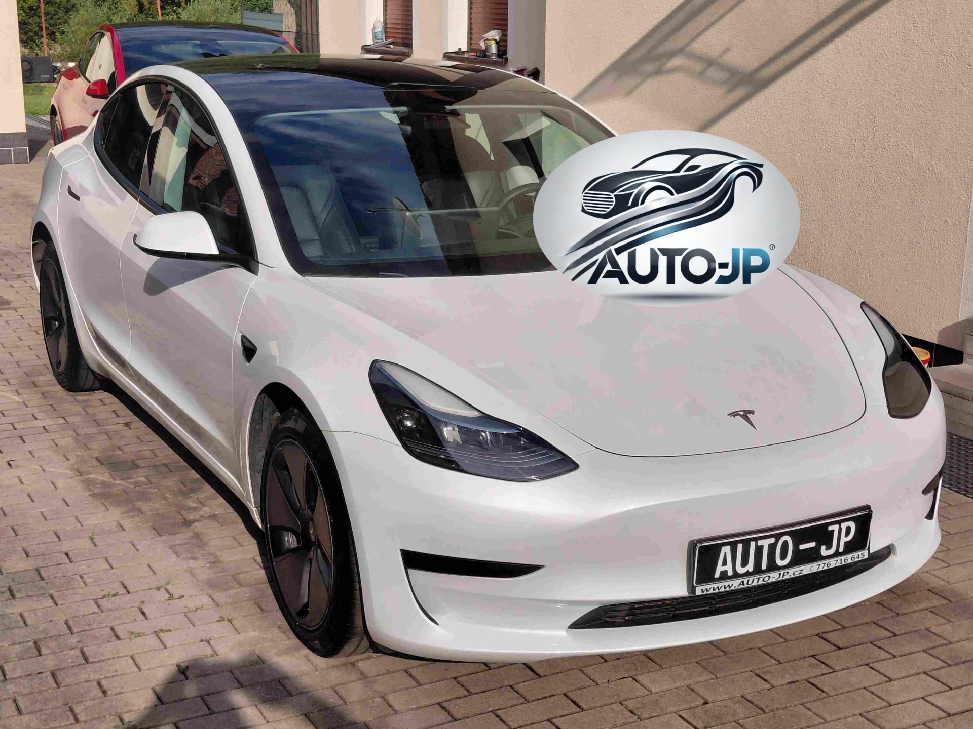 Tesla Model 3, RWD LED ACC       PŘIPRAVUJEME