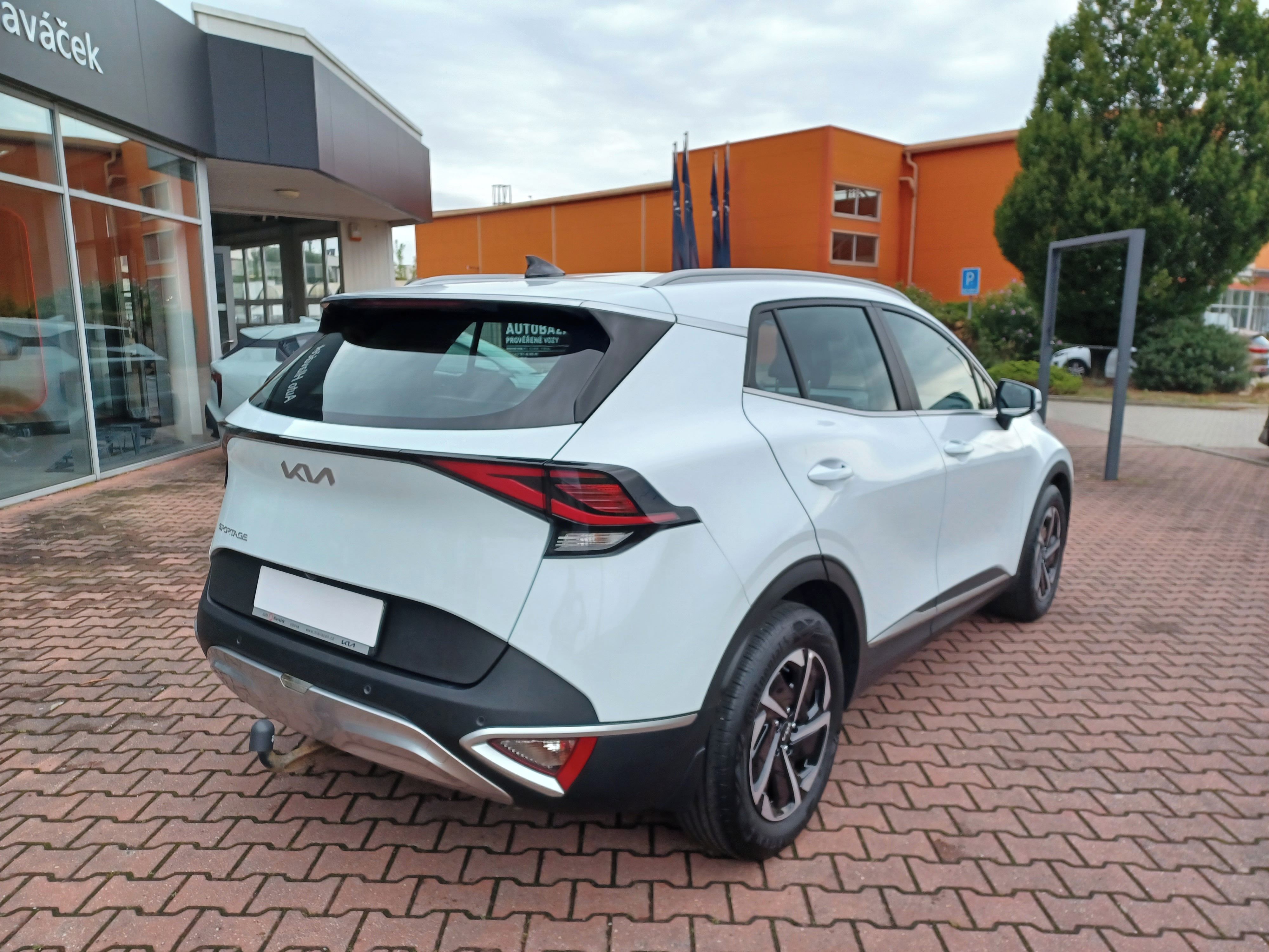 Kia Sportage, 1.6 CRDi MHEV 7DCT Exclusive - fotka 4