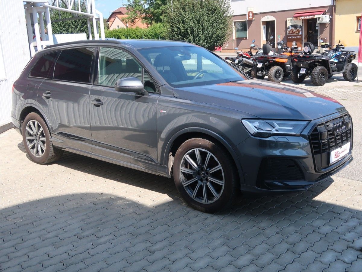 Audi Q7, 3,0 TDI Quattro S-Line - fotka 2