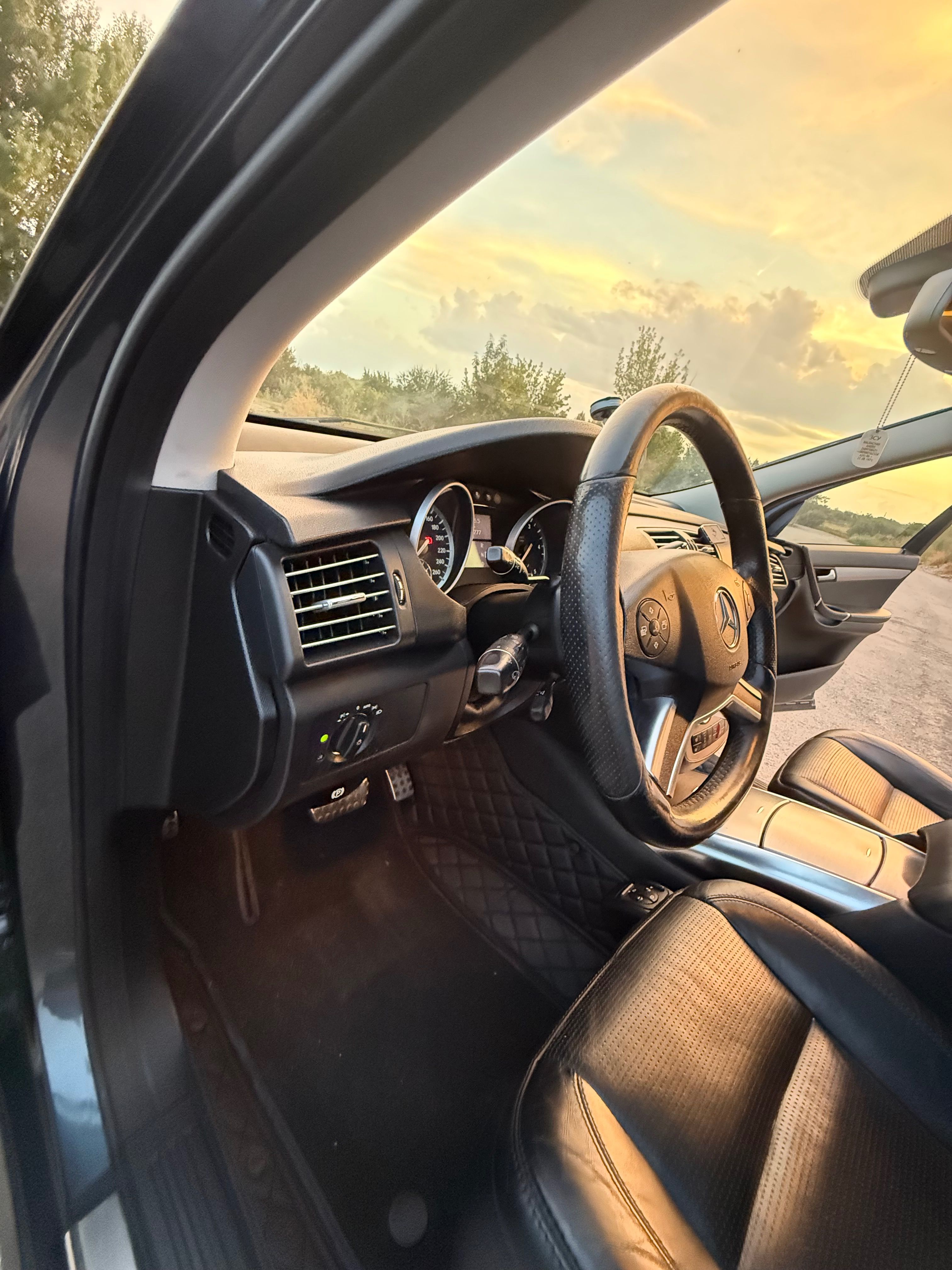 Mercedes-Benz Třídy R, Mercedes R350 CDI Long - fotka 5