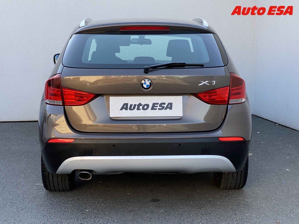 BMW X1, 2.0 sDrive - fotka 5