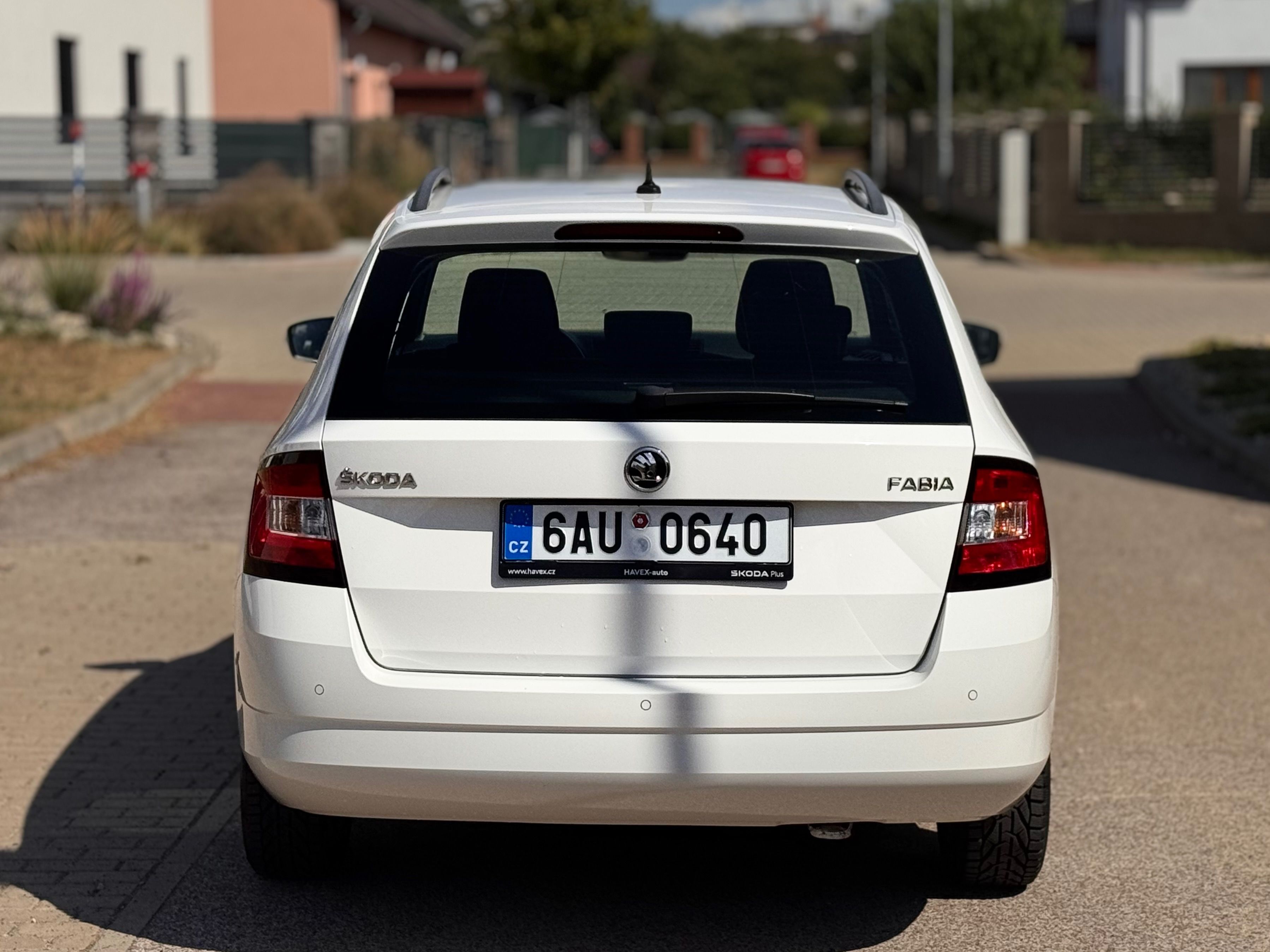 Škoda Fabia, ŠKODA FABIA III COMBI 1.0 TSI - fotka 4