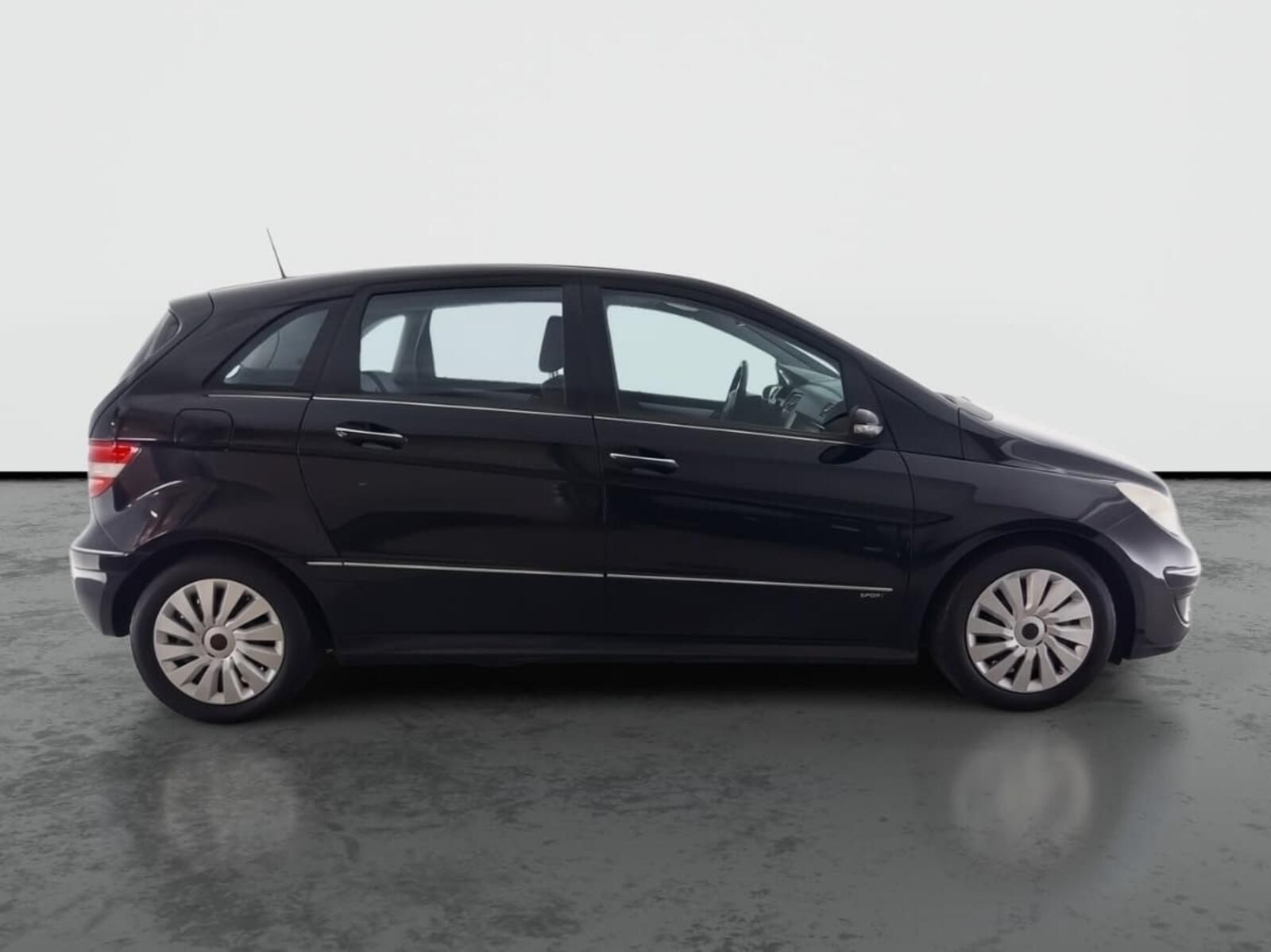 Mercedes-Benz Třídy B, 180 CDI, Serv.kniha, polokůže - fotka 6