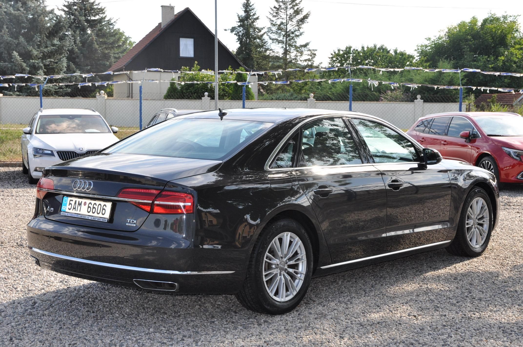 Audi A8, 3.0TDi 193kW 4x4 - fotka 3