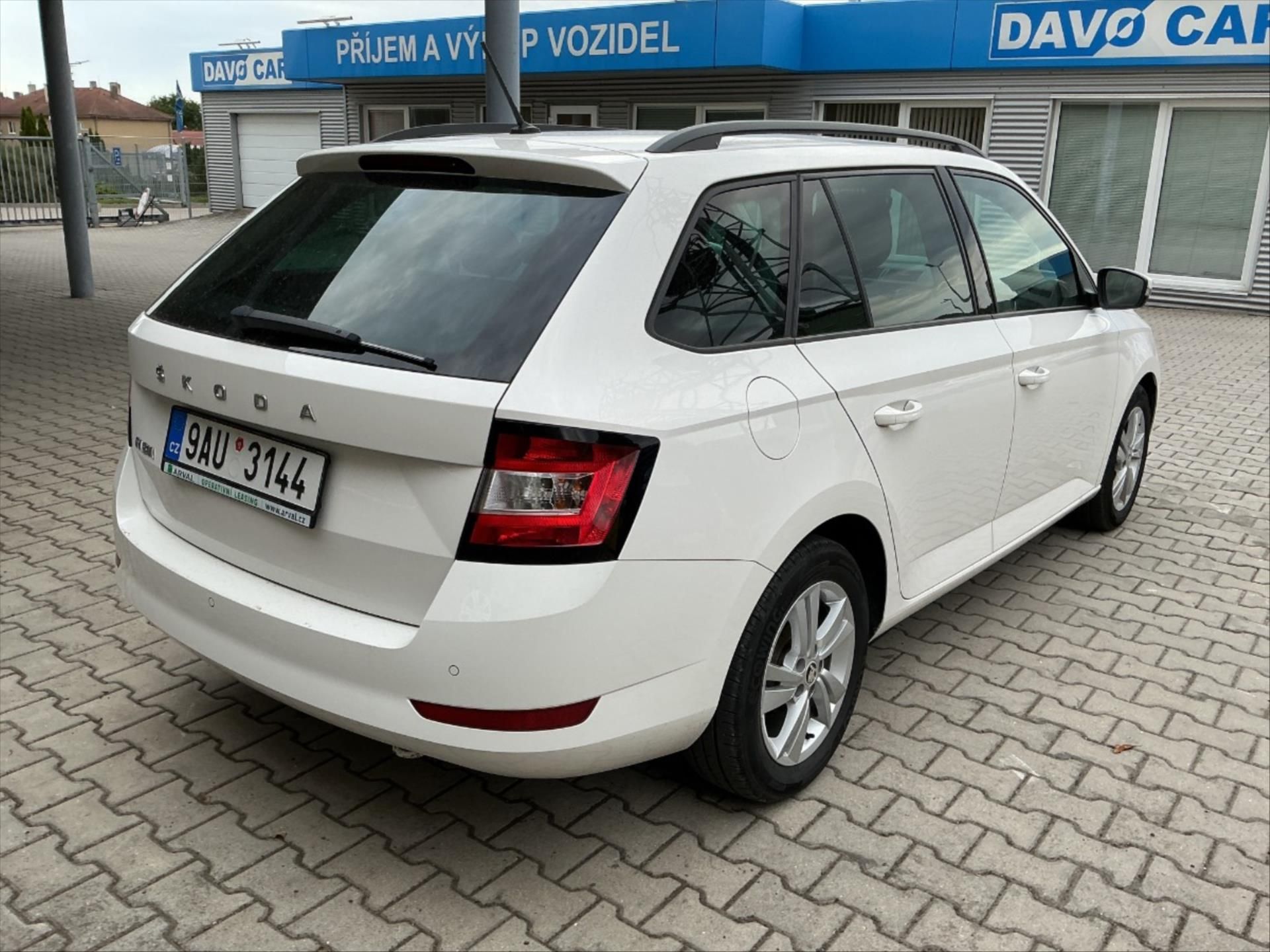 Škoda Fabia, 1,0 Aut.klima Tempomat - fotka 5