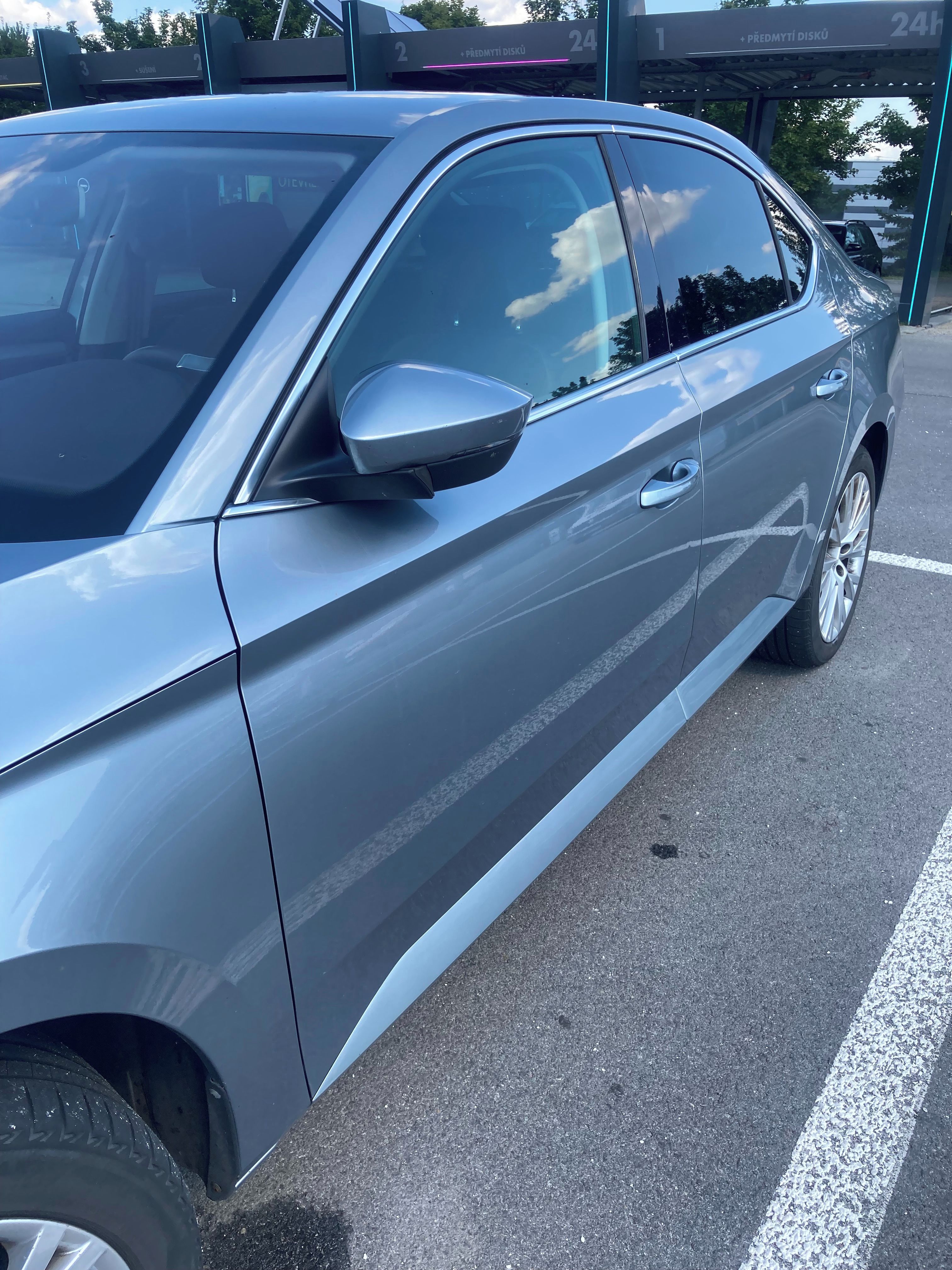 Škoda Superb, Škoda Superb 2.0 TDI 110 KW - fotka 5
