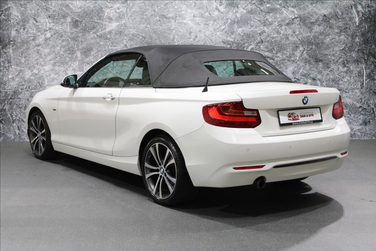 BMW Řada 2, 2,0 220i 135KW CABRIO TOP STAV - fotka 4