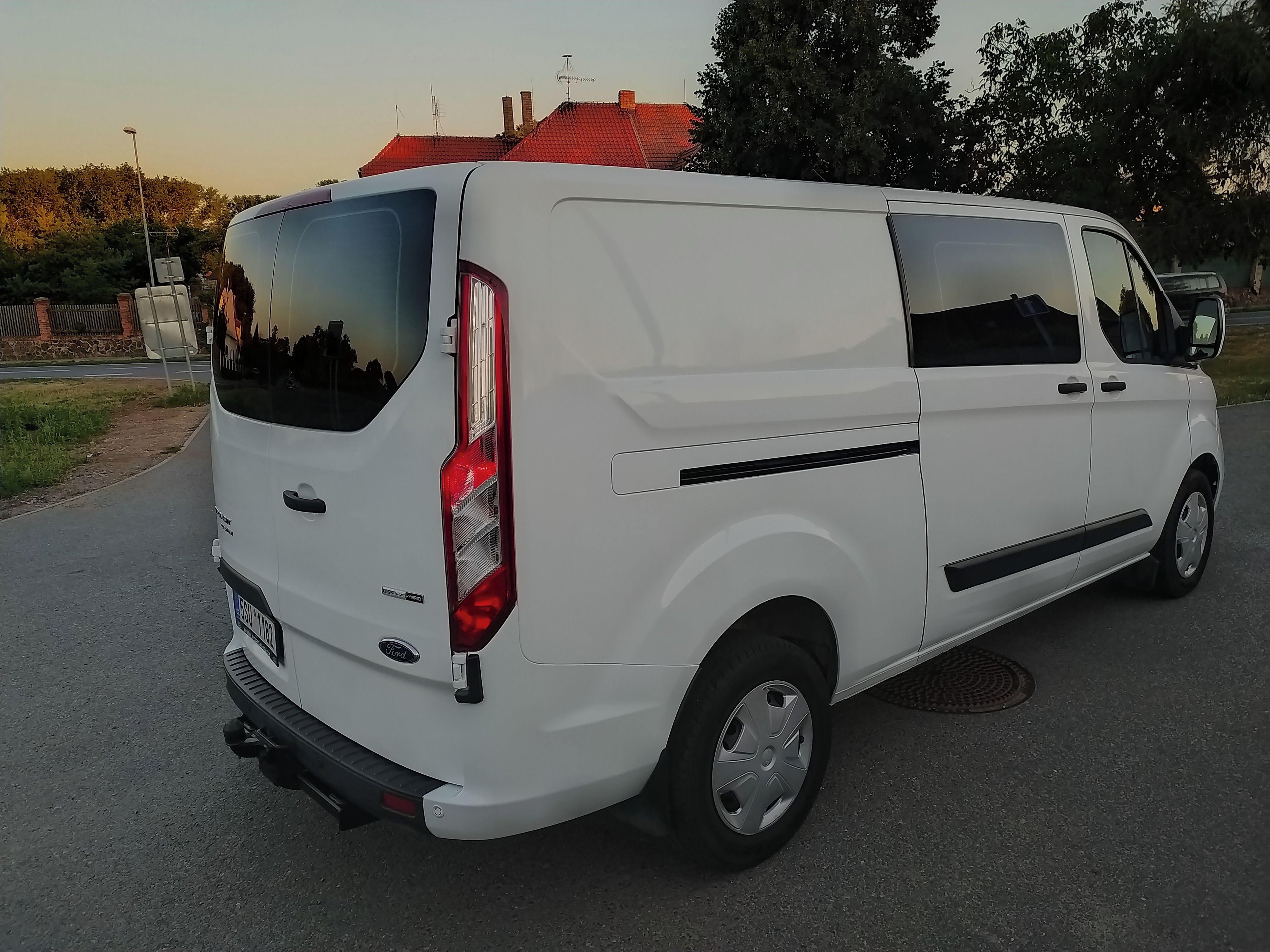 Ford Transit Custom, 2,0TDCi96kwL2ECO bHYBRID1.MAJ. - fotka 5