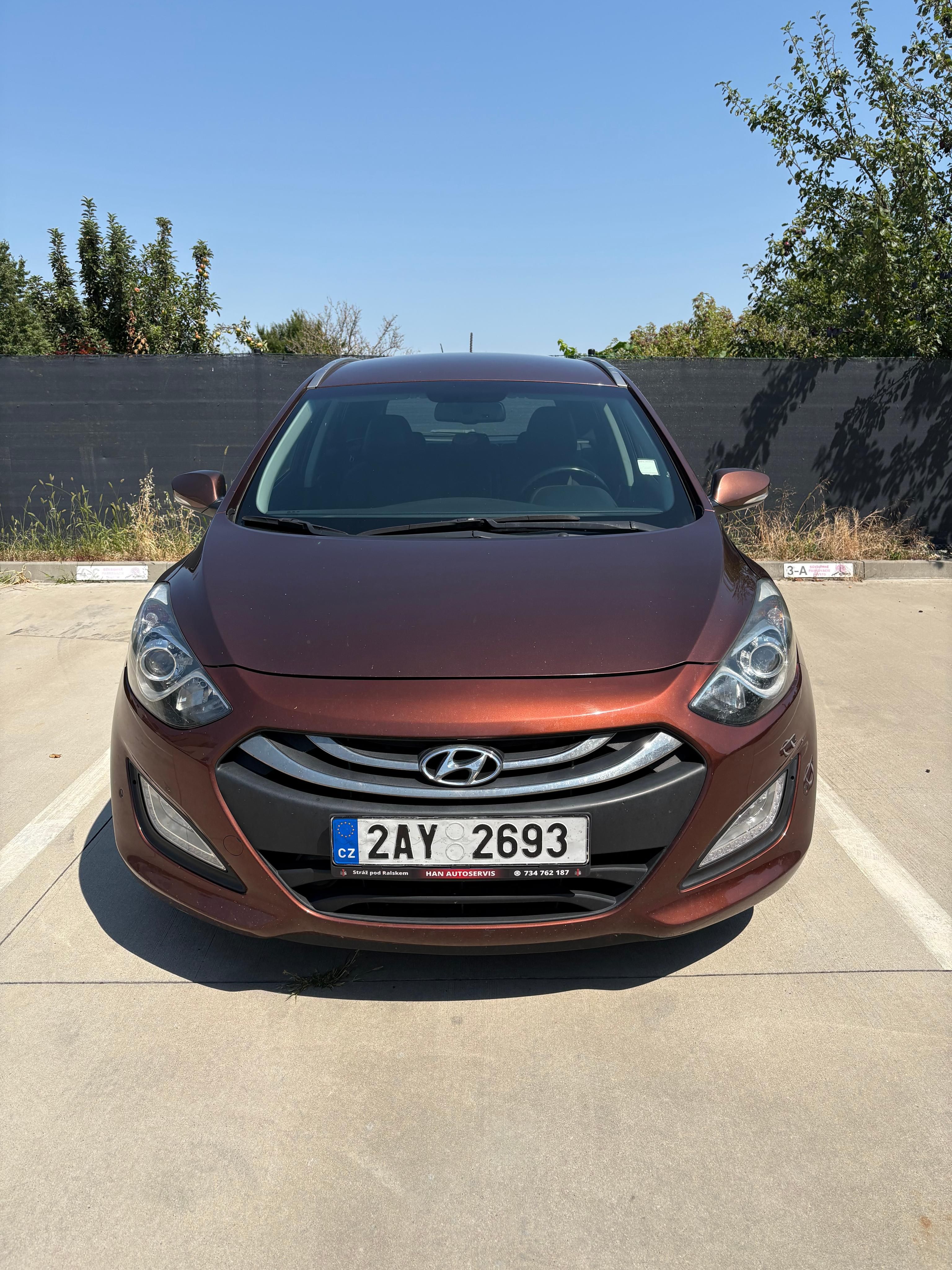 Hyundai i30, Hyundai i30 KOMBI, nafta