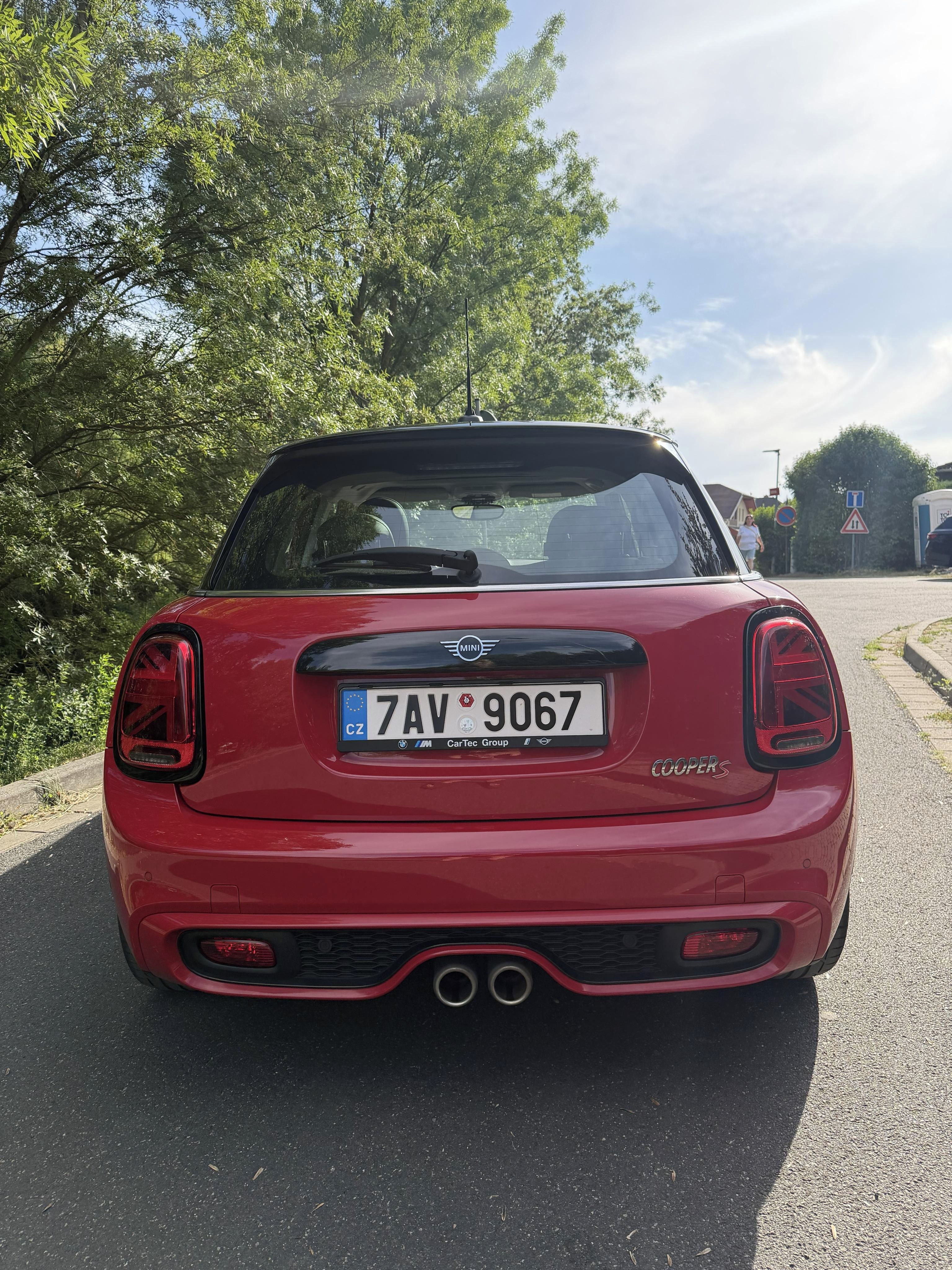 Mini Cooper S, 5dr (2019) - Automat, Panorama - fotka 2