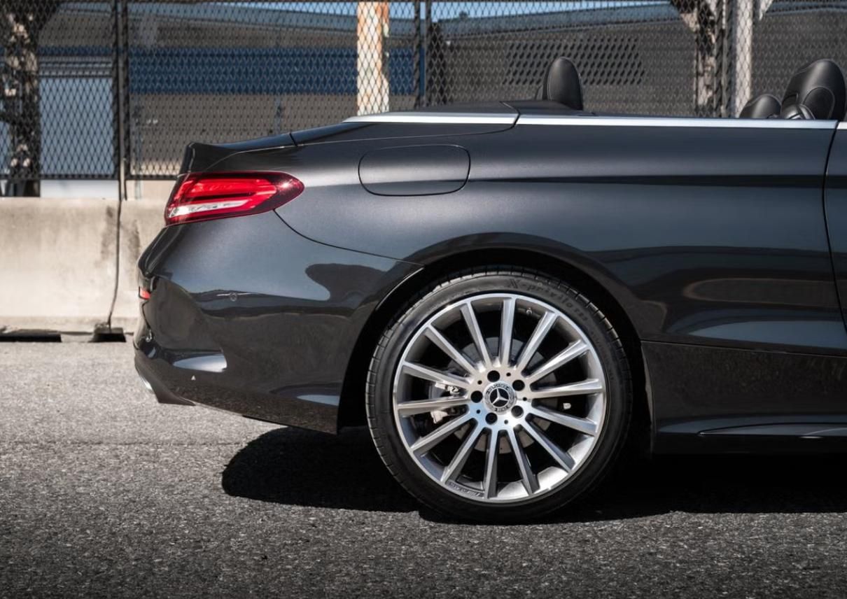 Mercedes-Benz Třídy C, 300 AMG 360kam Matrix Paměť - fotka 6