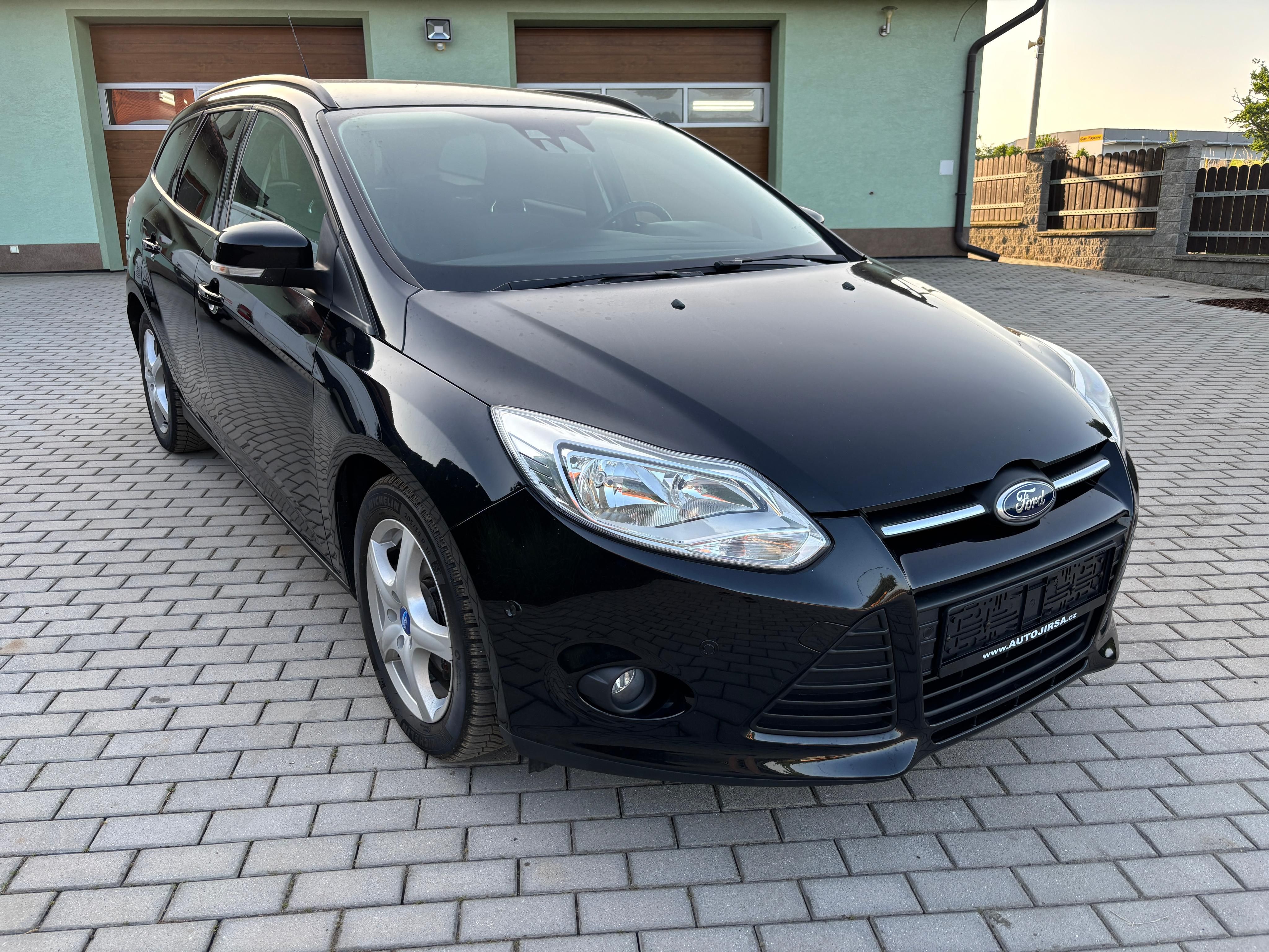 Ford Focus, 1,0 ECOBOOST 92KW SERVISKA - fotka 3
