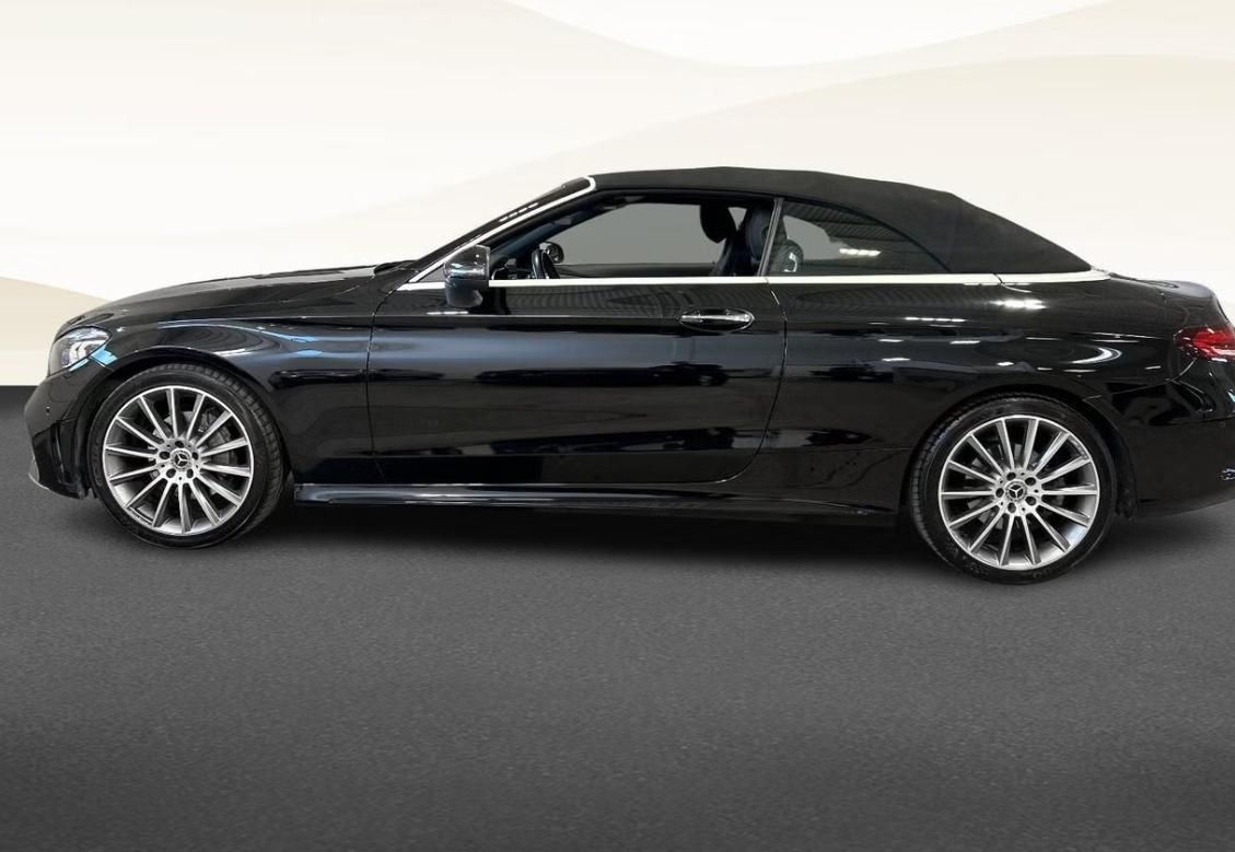 Mercedes-Benz Třídy C, 200 AMG 360kam LED Ambient - fotka 4