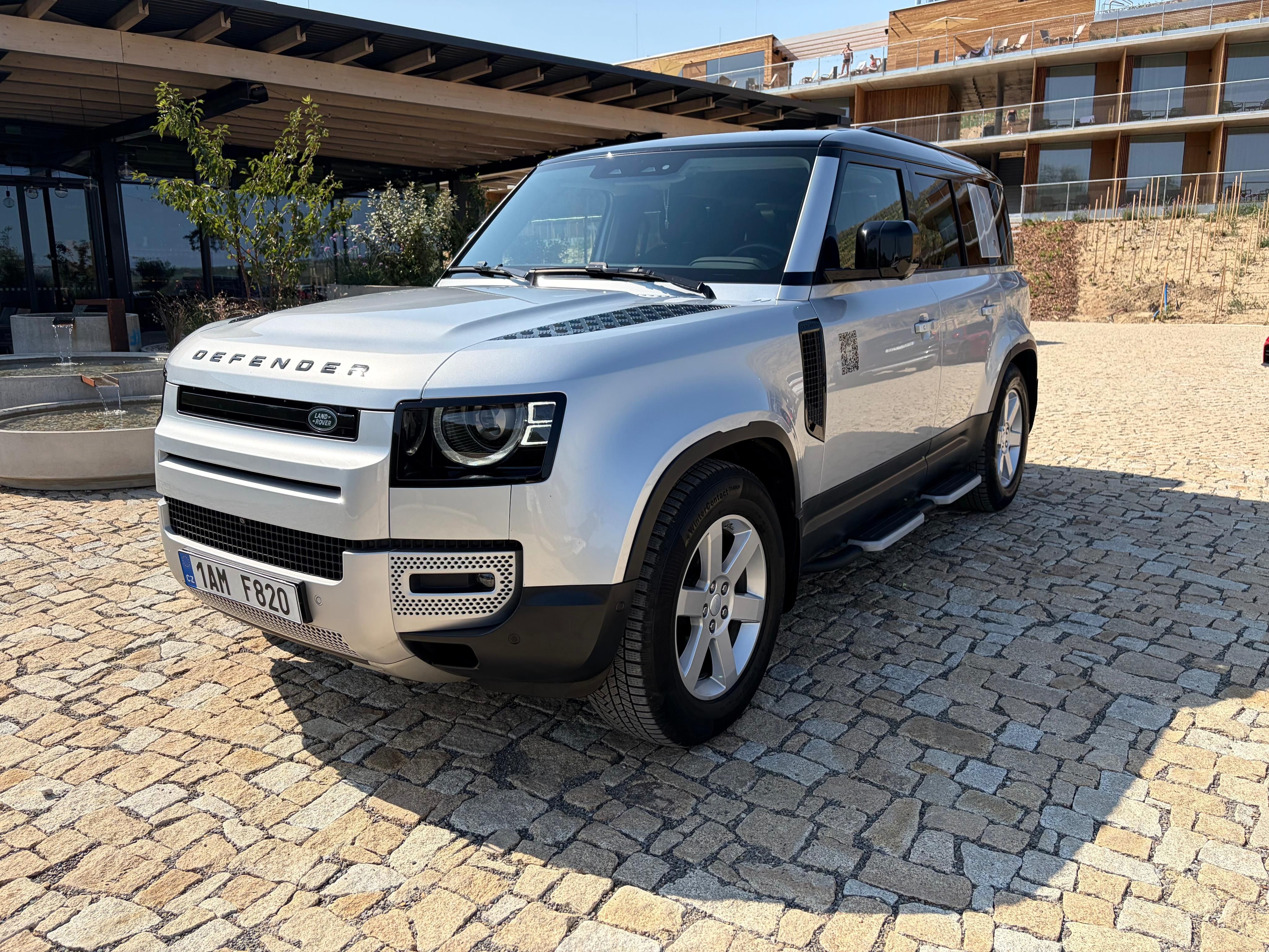 Land Rover Defender, DPH, 110 FirstEdition limitka - fotka 2