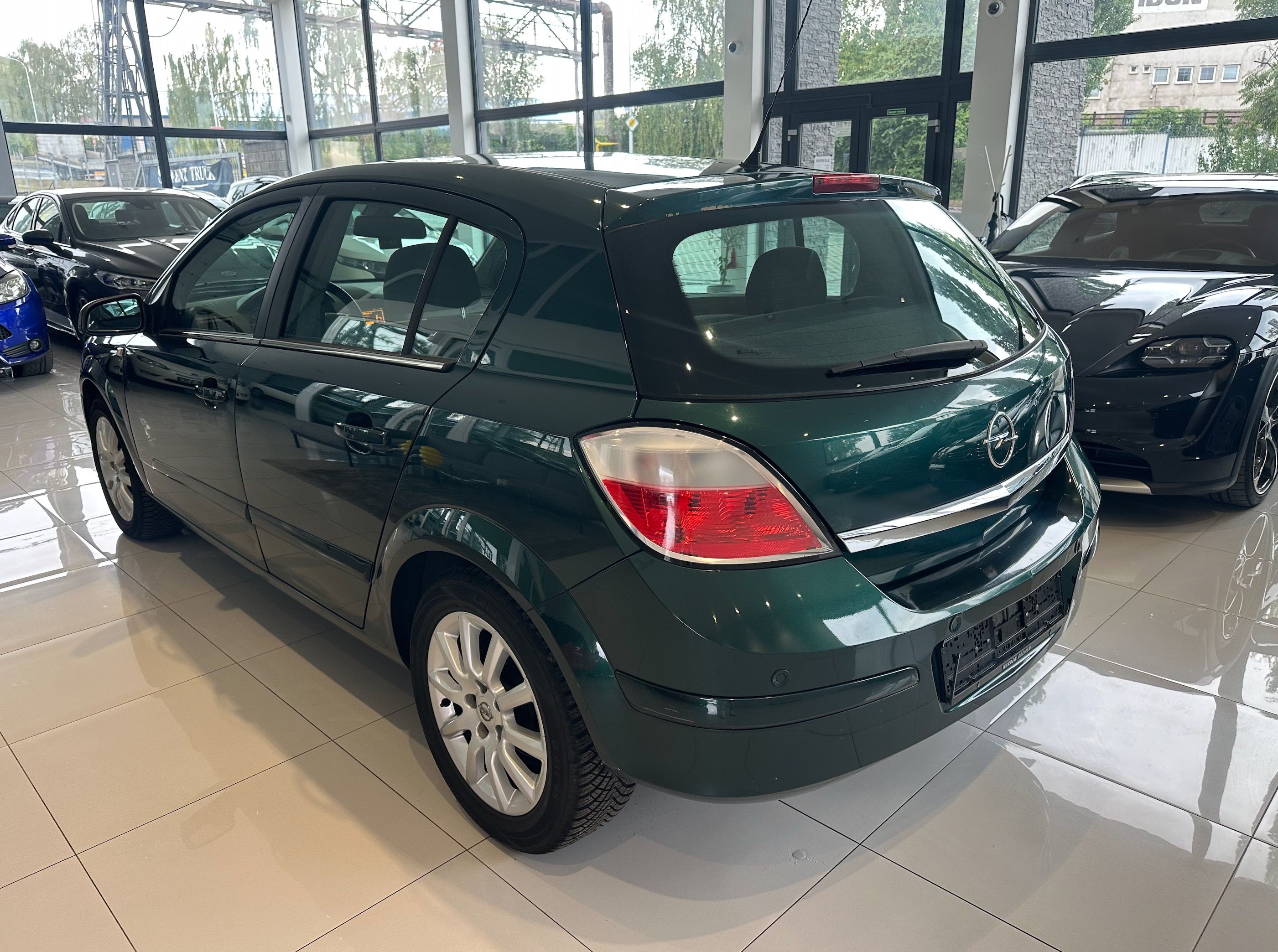 Opel Astra, 1.8 benzin, automat - fotka 4