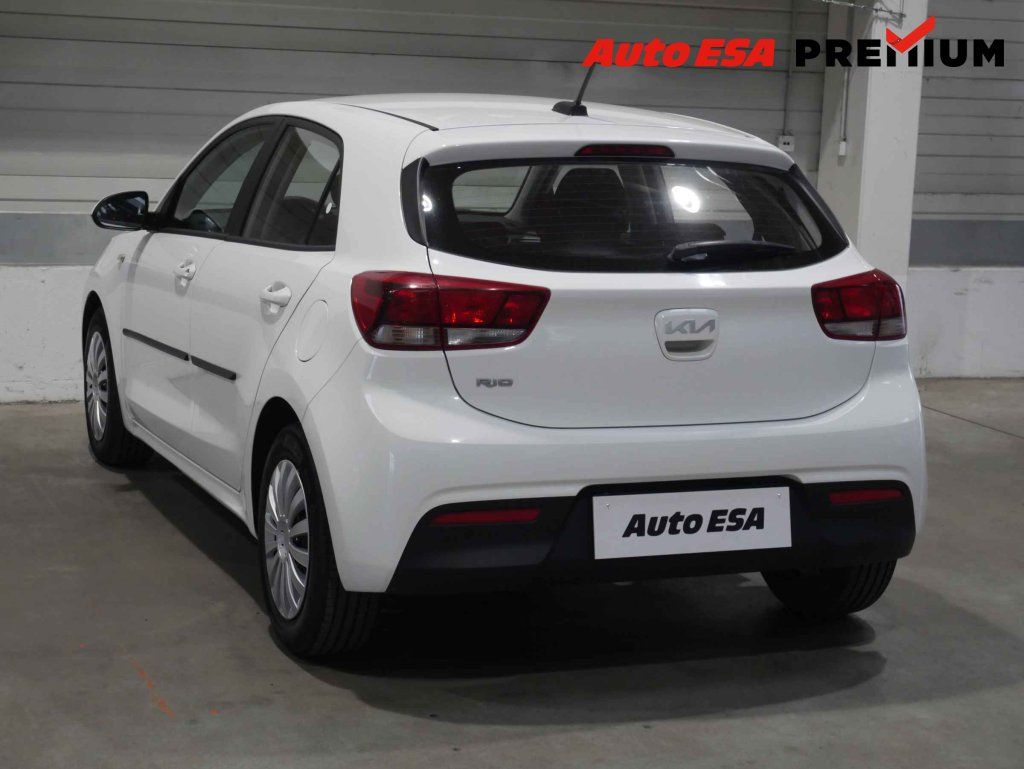 Kia Rio, 1.2 i,1.maj,ČR - fotka 4