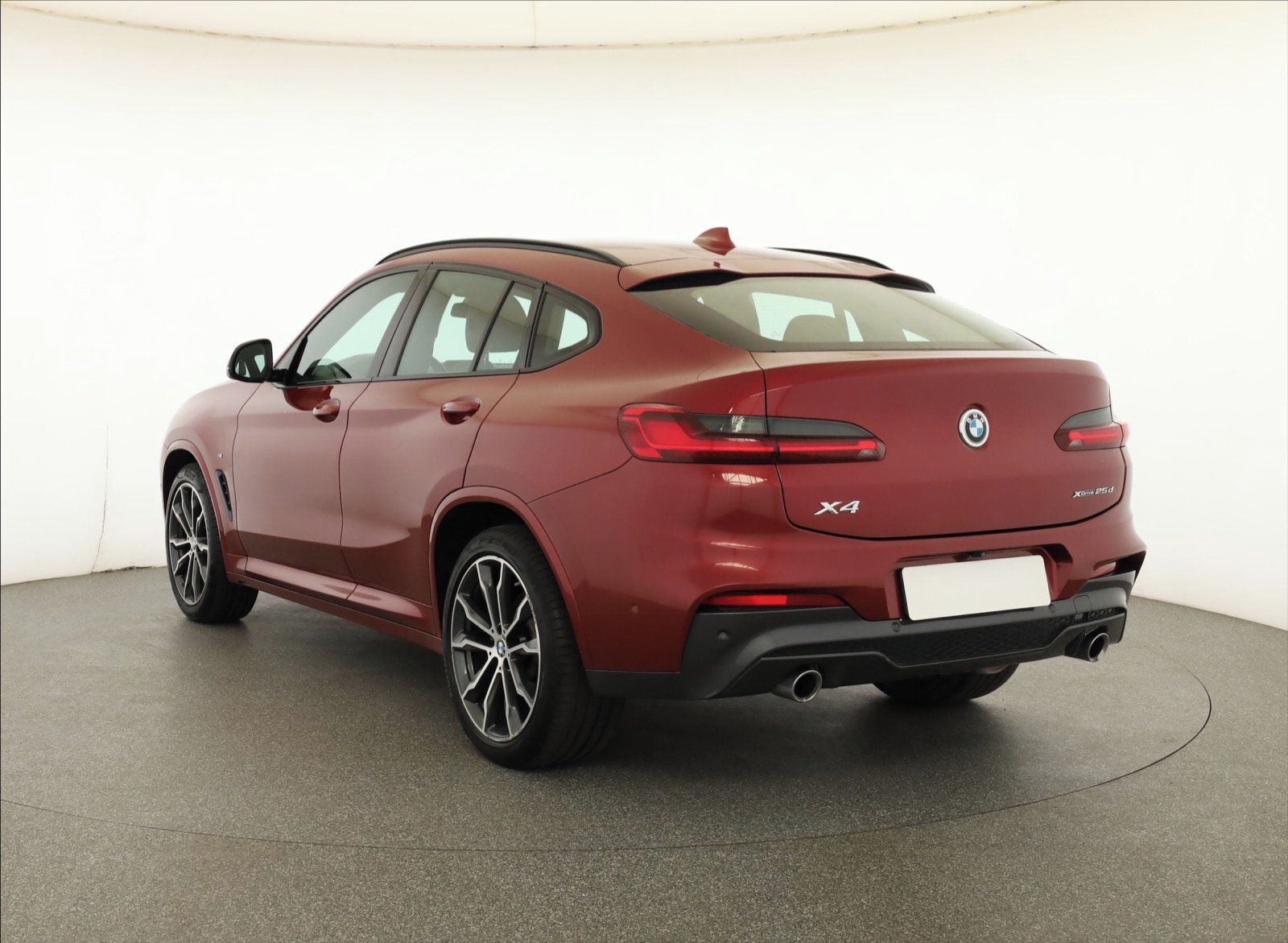 BMW X4, xDrive25d, M Paket X, 4X4 - fotka 4