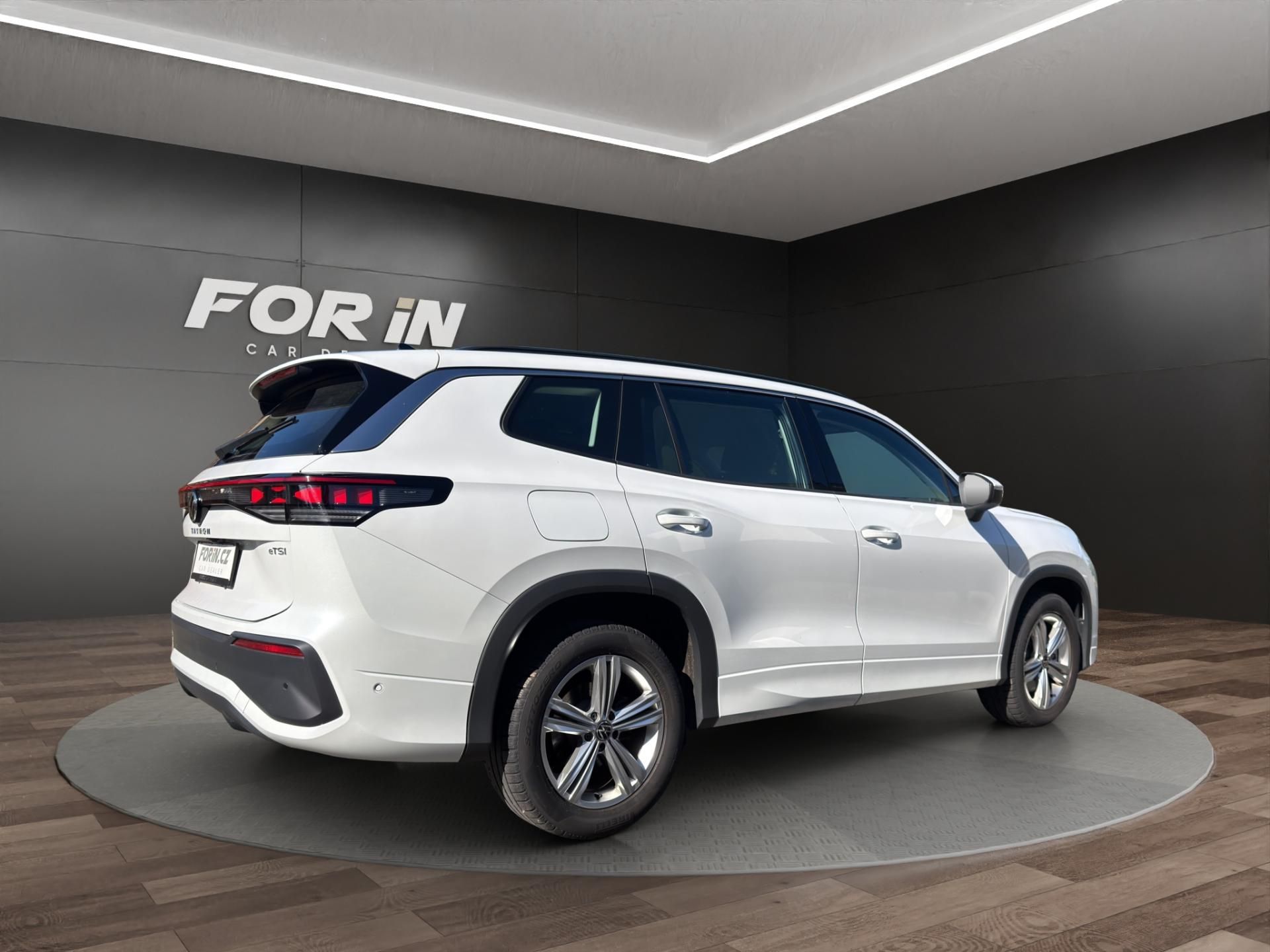 Volkswagen Tayron, 110KW 7 MÍST TAŽNÉ  IQ.LIGHT - fotka 6