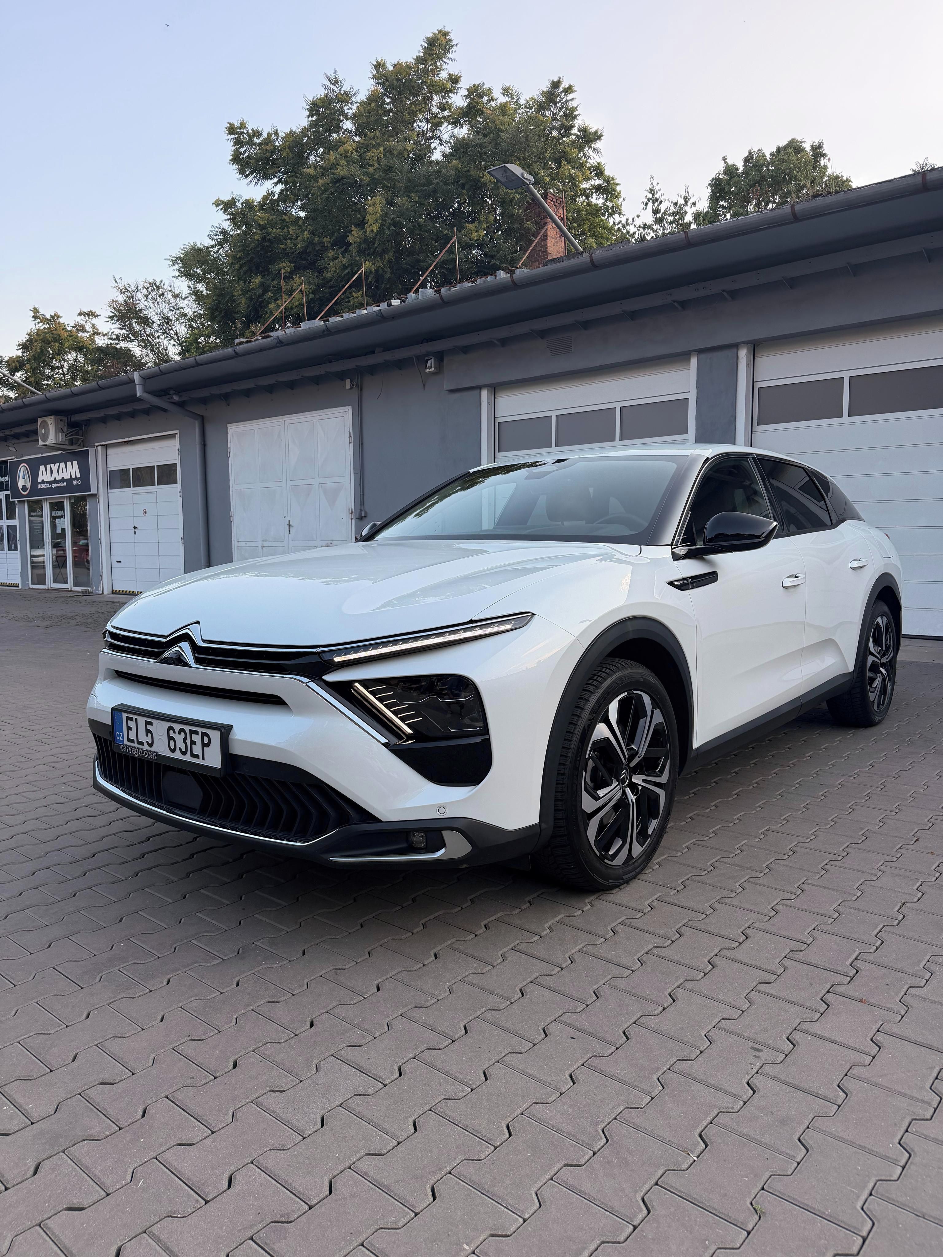 Citroën C5 X, 1.6 Hybrid - 1.majitel, Servis