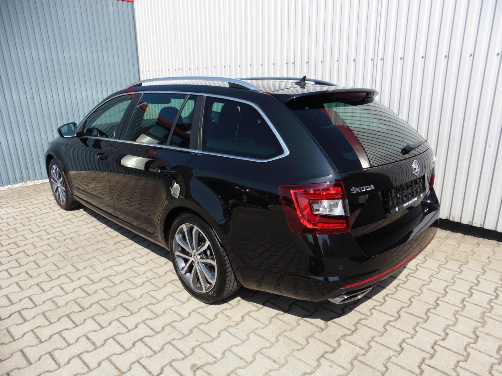 Škoda Octavia, III RS Combi 2.0 TSi - fotka 4
