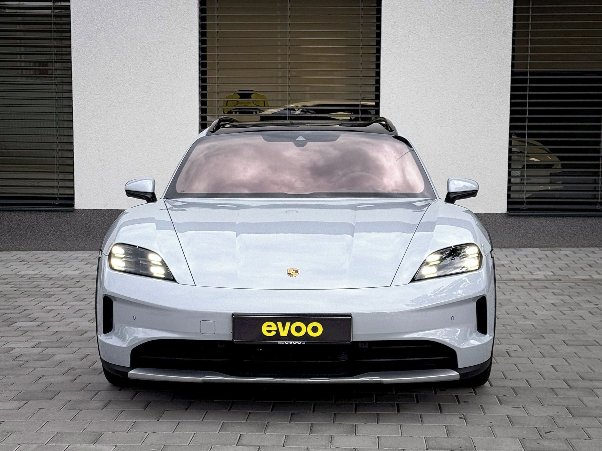 Porsche Taycan, 4S Cross Turismo - fotka 3