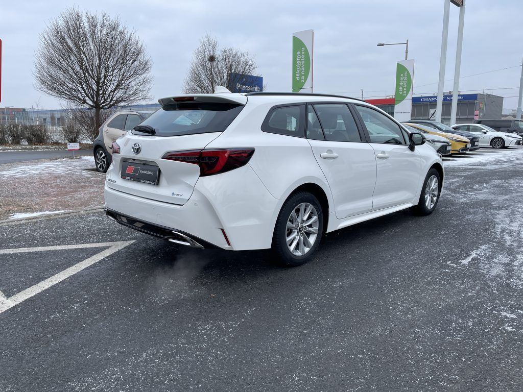 Toyota Corolla, 1.8 Hybrid Comfort Tech - fotka 3