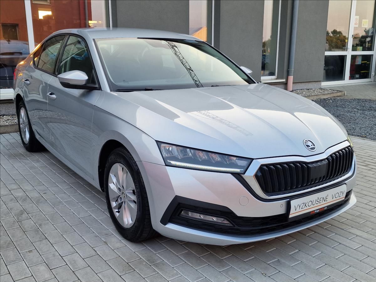 Škoda Octavia, 2.0TDI DSG Ambition,ČR,1.Maj. - fotka 3