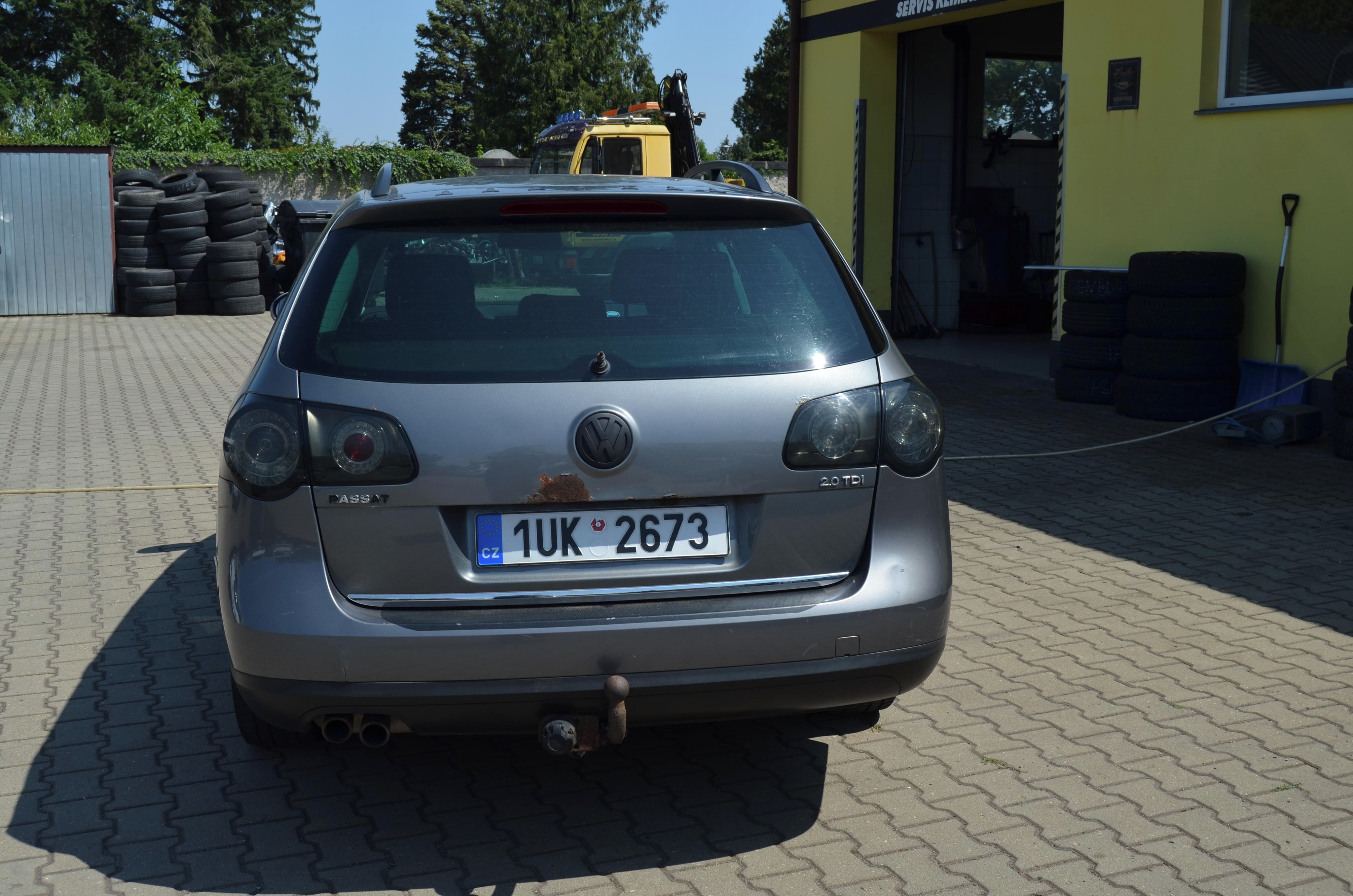 Volkswagen Passat, 2.0 TDi 103kW - fotka 4