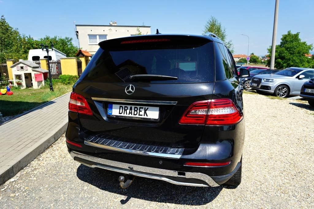 Mercedes-Benz Třídy M, 350 4 MATIC 3,0 CDI 190 kW - fotka 6