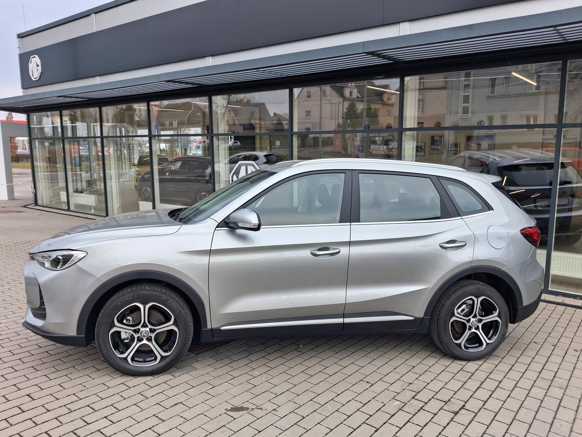 MG ZS, EMOTION Hybrid+ 145kW 4AT - fotka 2