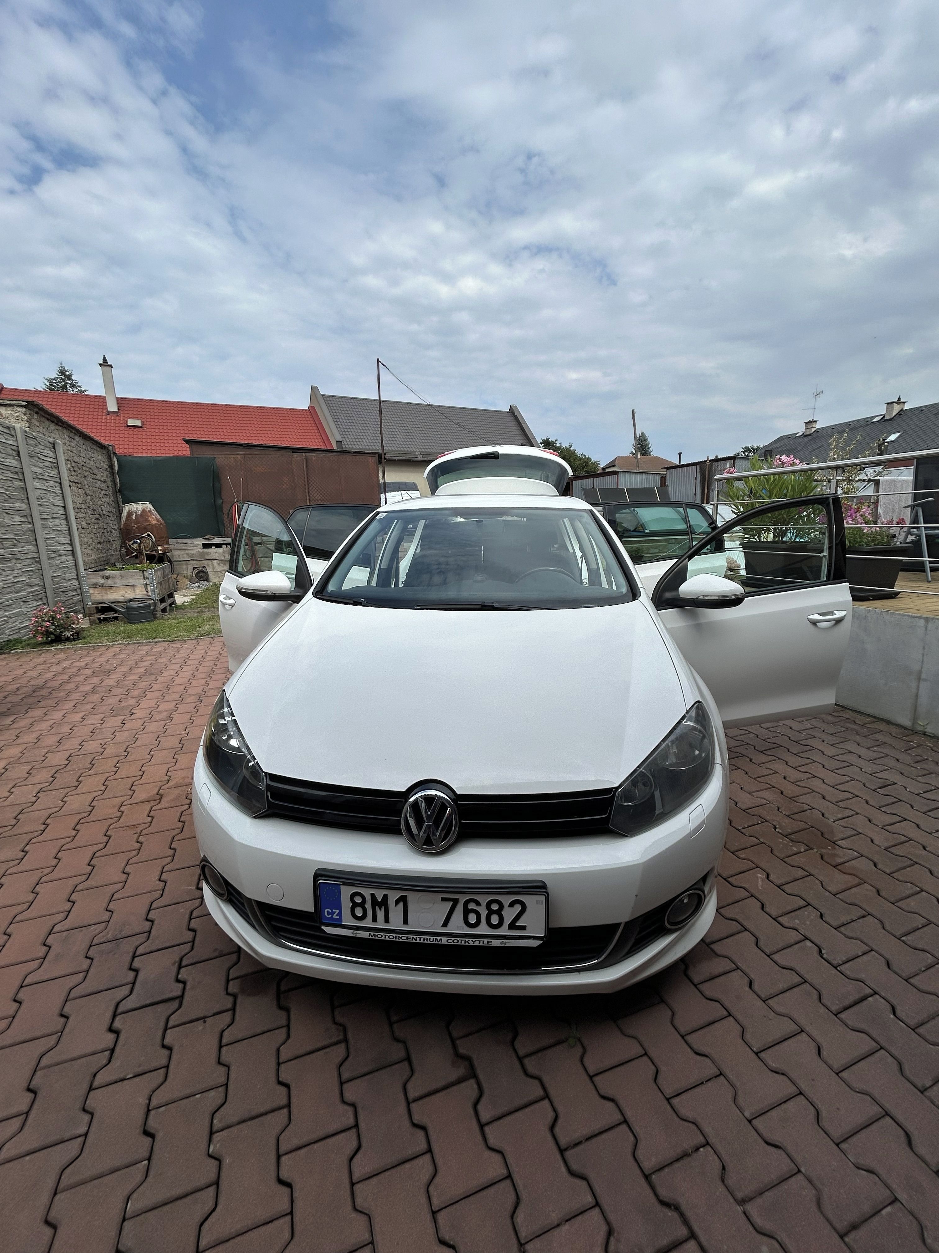 Volkswagen Golf, 1.6 TDI - fotka 6