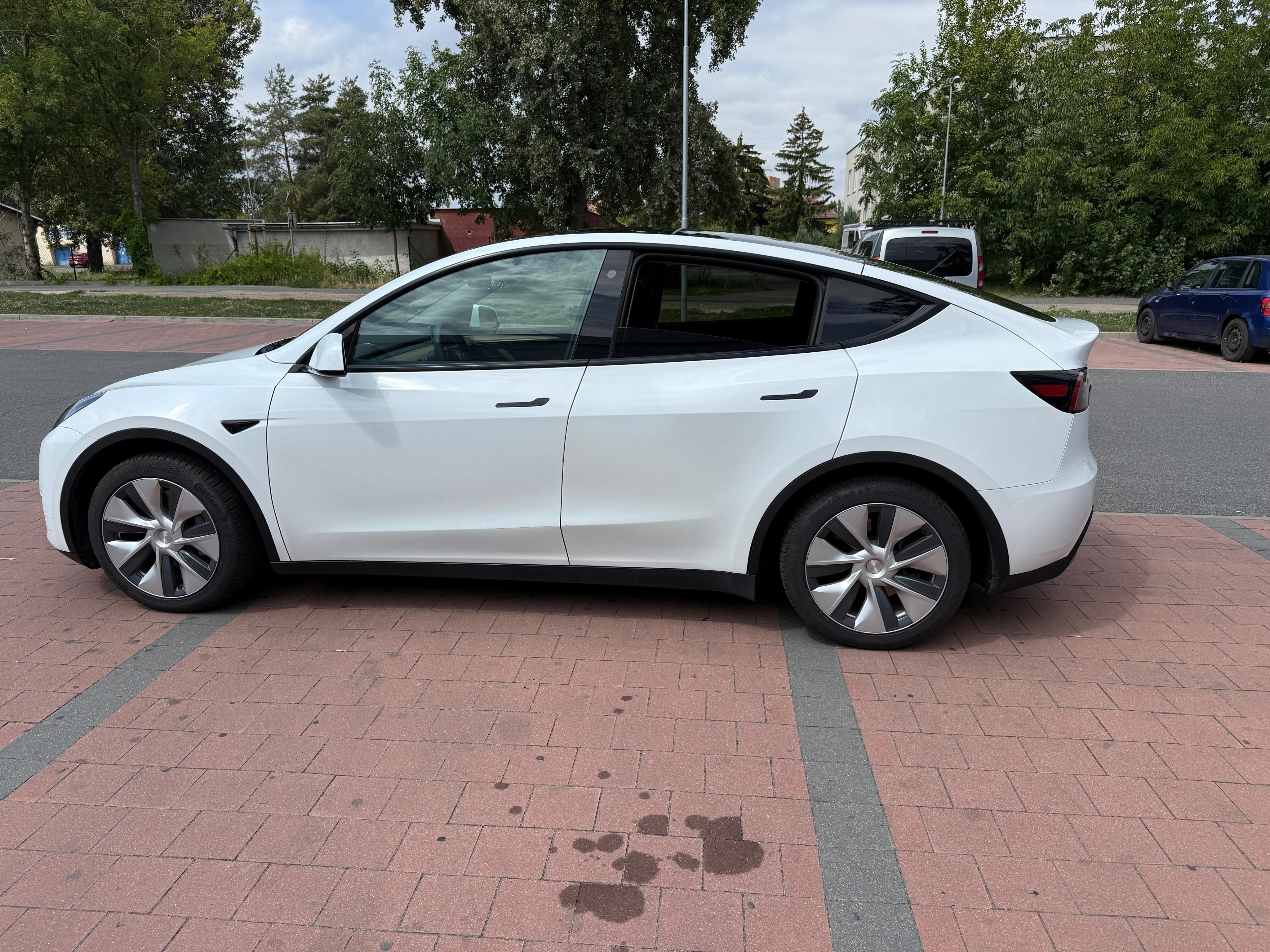 Tesla Model Y, Tesla Model Y 58 kWh - fotka 5