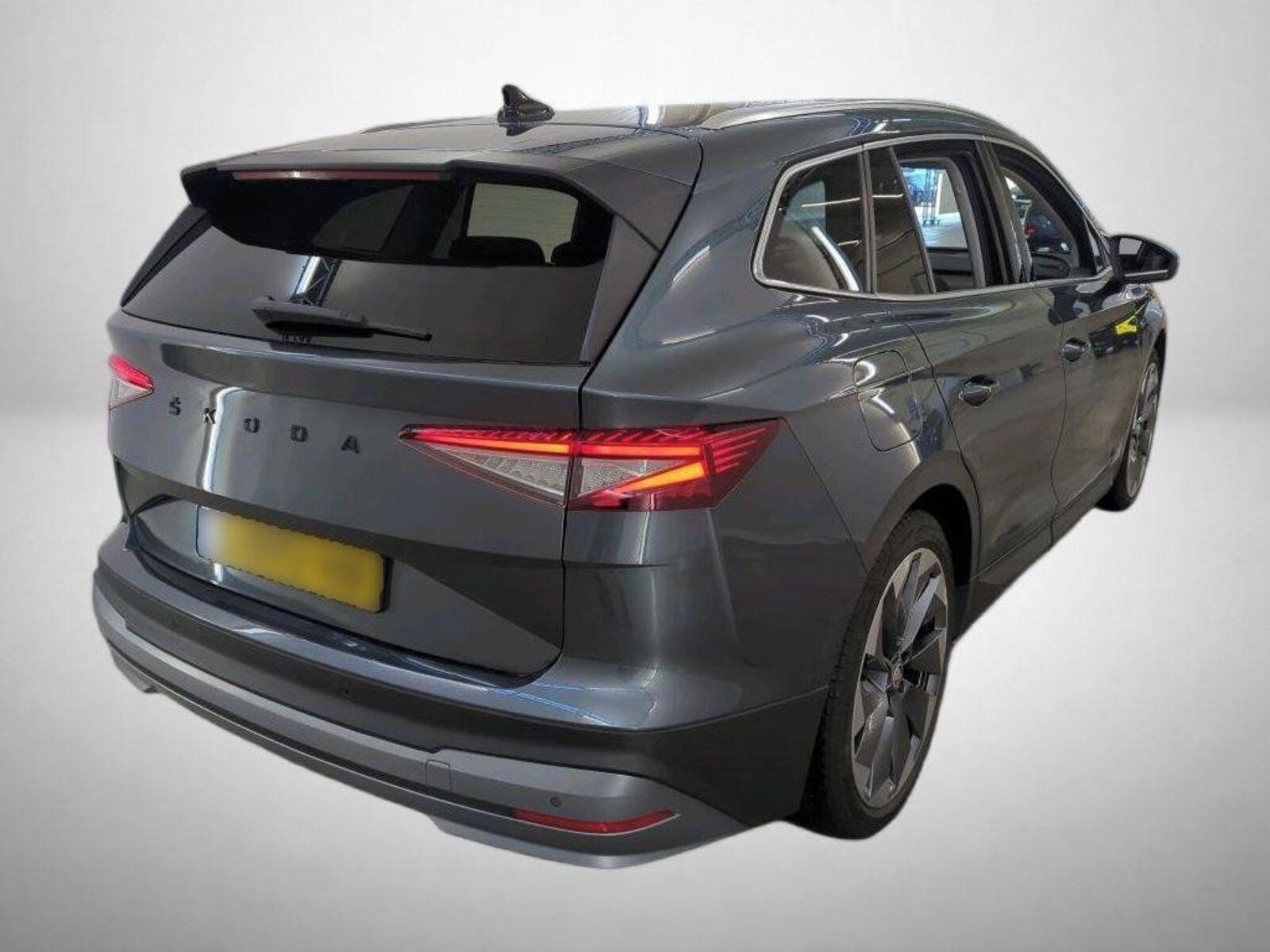 Škoda Enyaq iV, 60 (62 kWh), Sportline - fotka 2