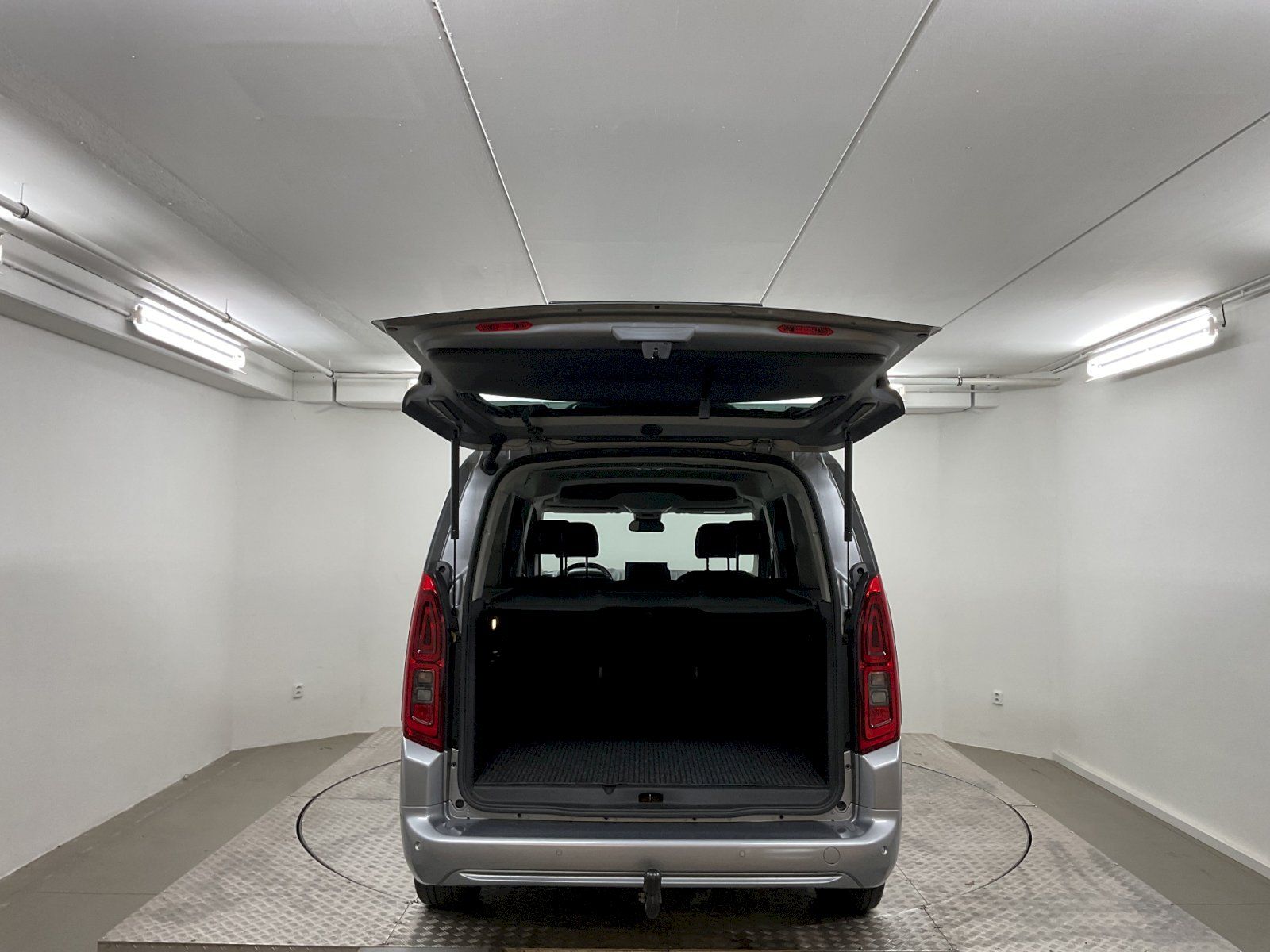 Toyota Proace City Verso, 1.5, D-4D, AT, Long, Family - fotka 6