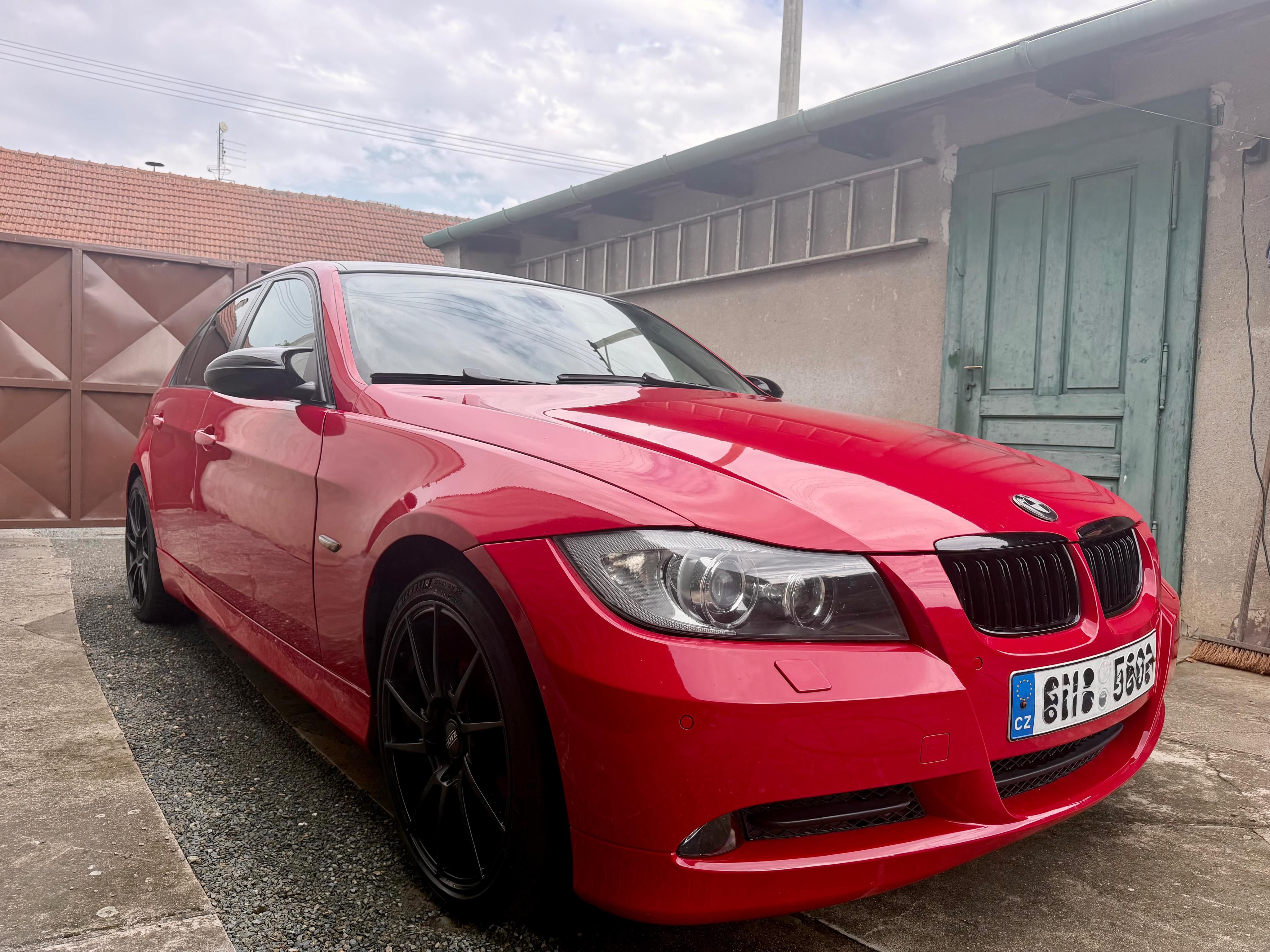 BMW Řada 3, 320d - fotka 4