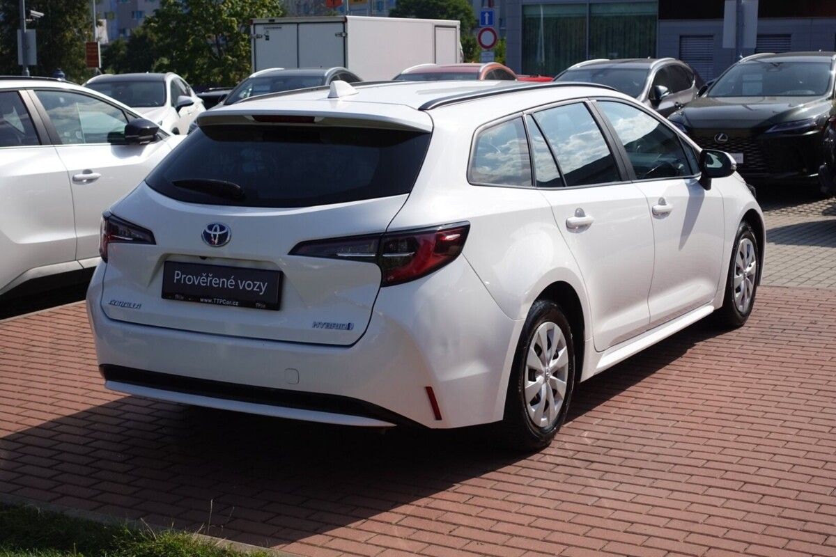 Toyota Corolla, 1,8 HEV Active Business TS - fotka 4
