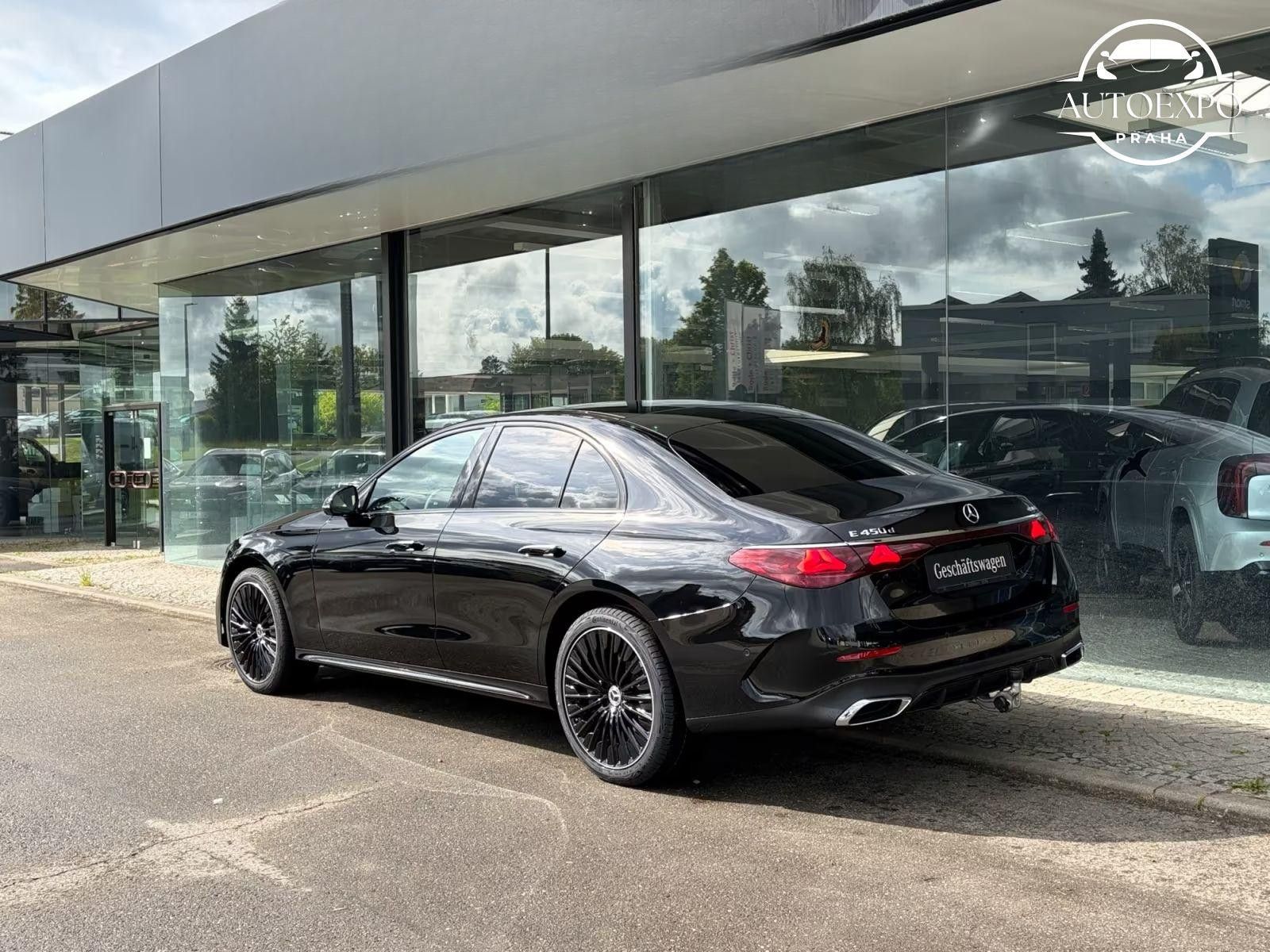 Mercedes-Benz Třídy E, E 450d 4M AMG+AMBIENTE - fotka 3