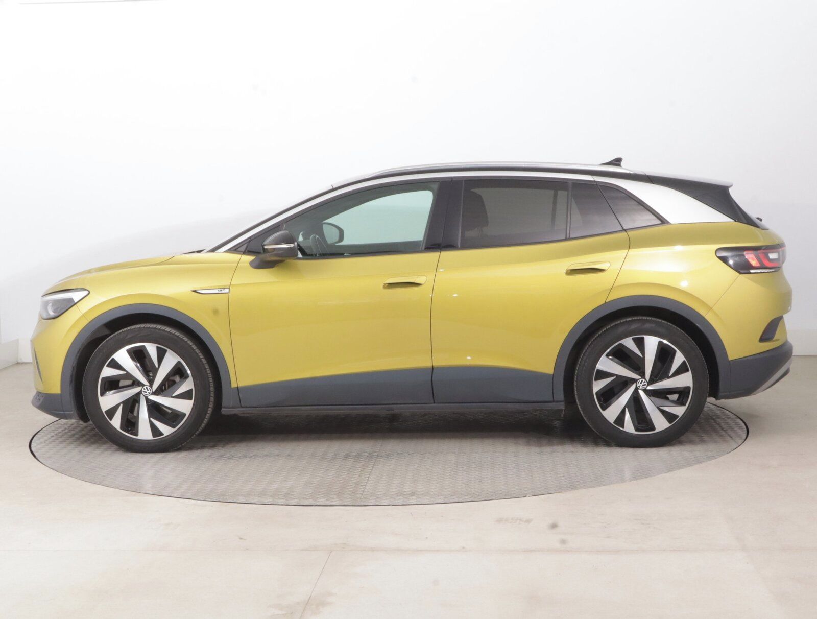 Volkswagen ID.4, Pro Perf. (82 kWh), SoH 87% - fotka 3
