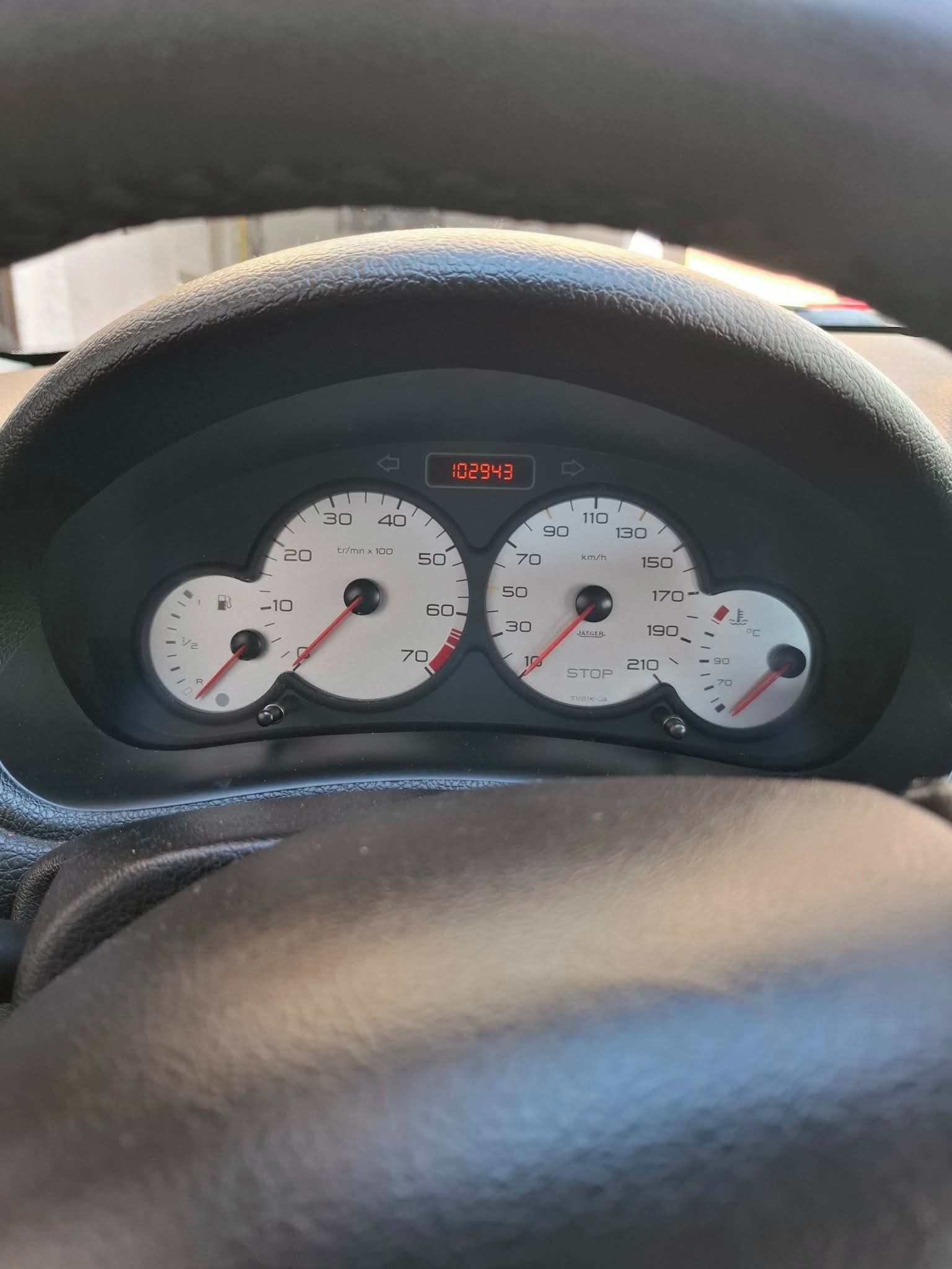 Peugeot 206, Peugeot 206 1,4 benzín - fotka 2