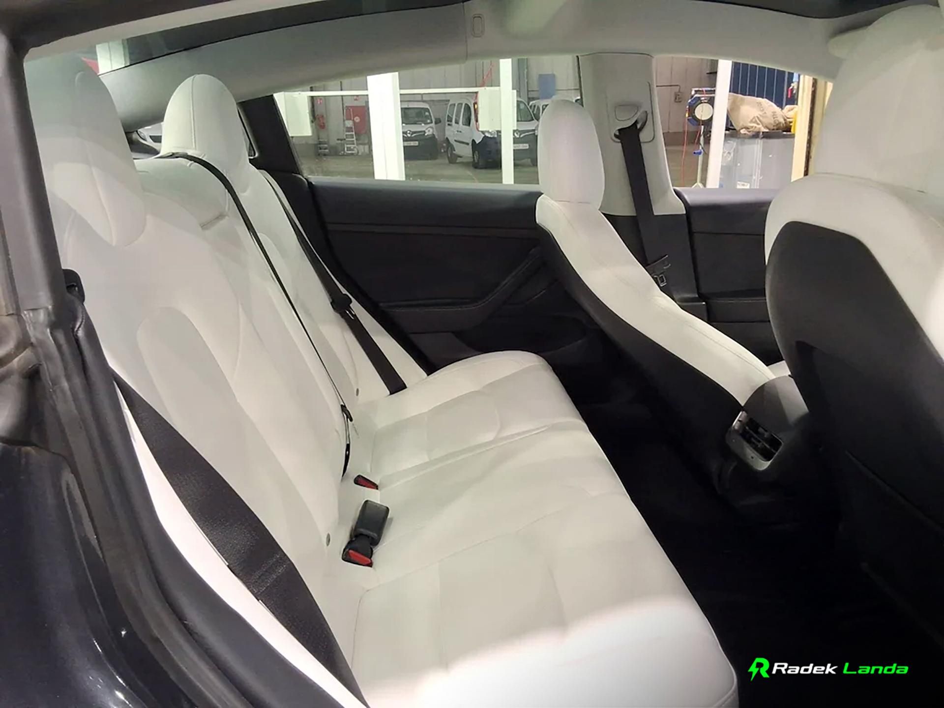 Tesla Model 3, LR AWD 75 kWh | Bílý interiér - fotka 4
