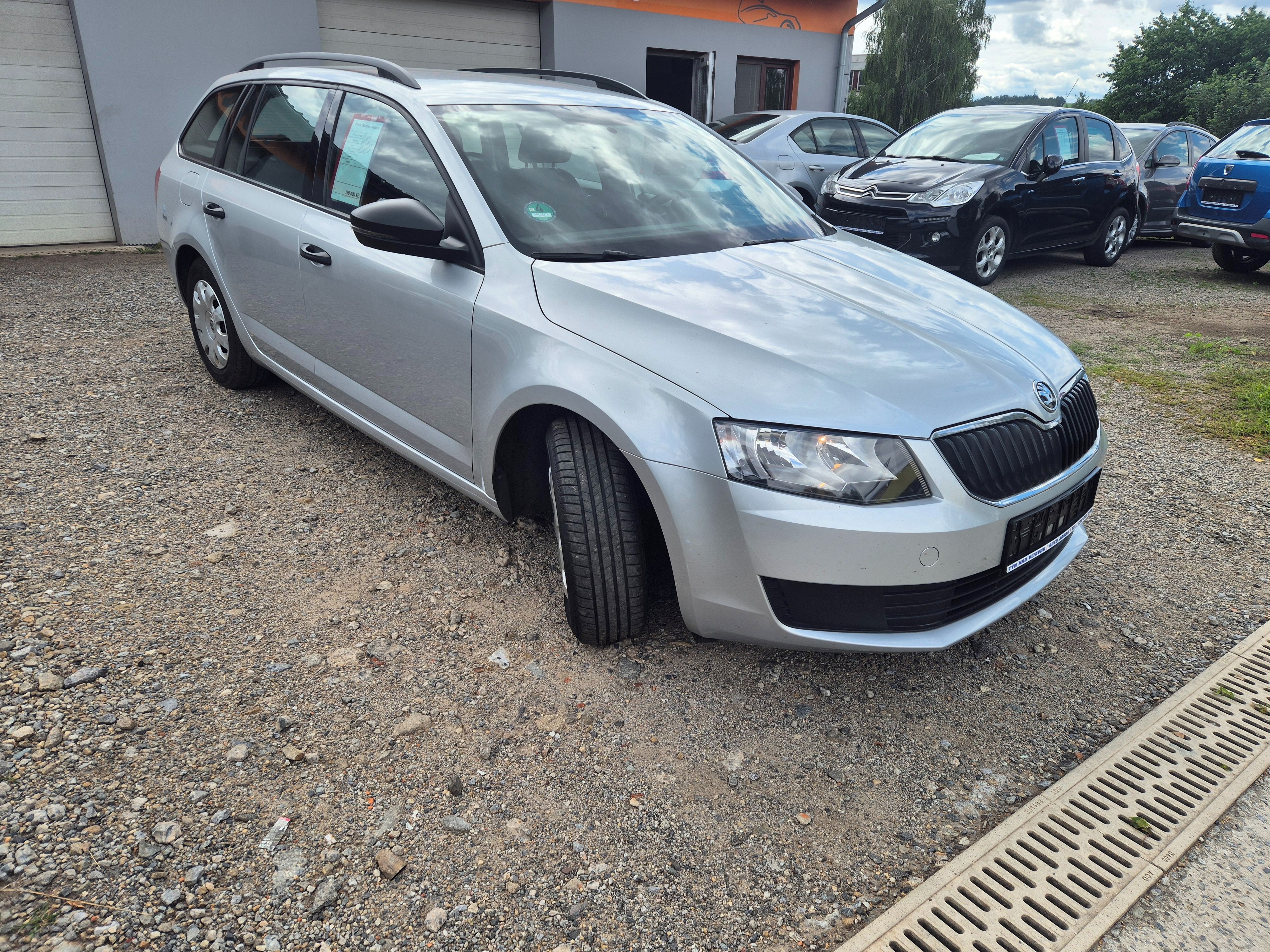 Škoda Octavia, 1,2Tsi v.Sedadel - fotka 3