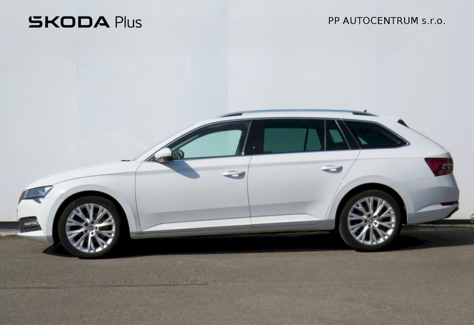 Škoda Superb, Style Plus DSG 2.0TDI 110kW - fotka 3