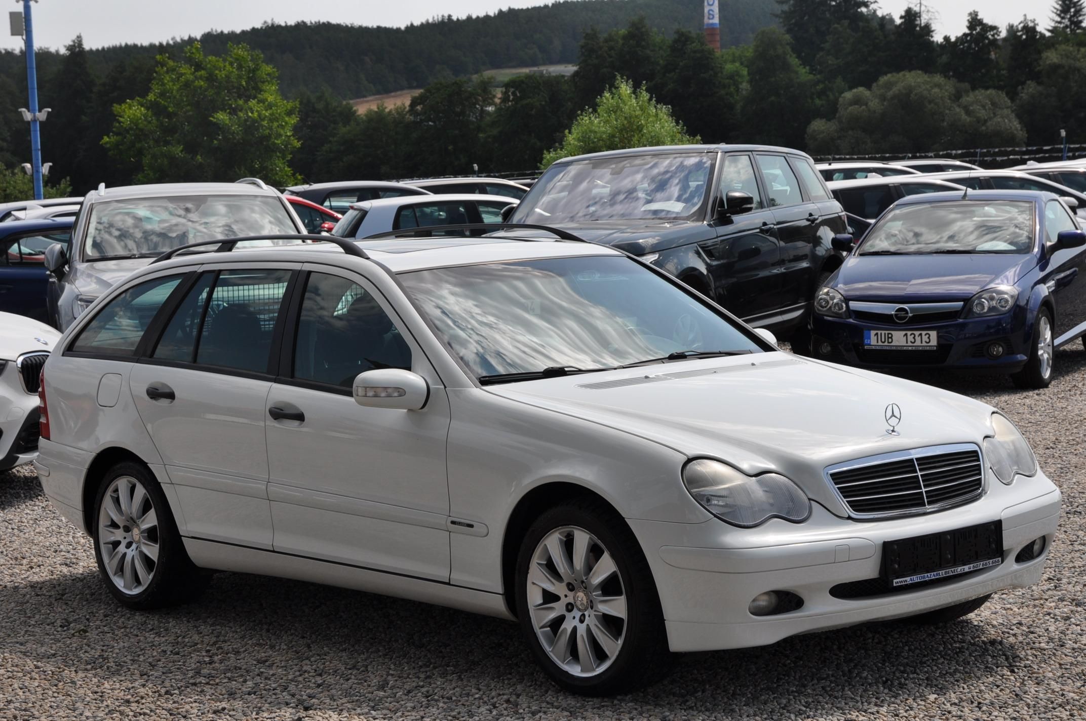 Mercedes-Benz Třídy C, 220CDi 105kW KOMBI Automat - fotka 2