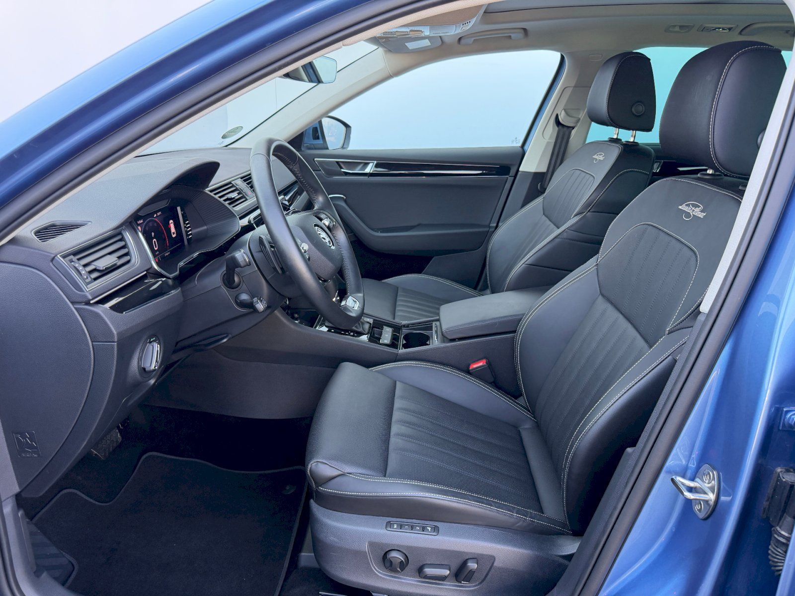 Škoda Superb, 2.0 TDI 147kW 4x4 L&K - fotka 5